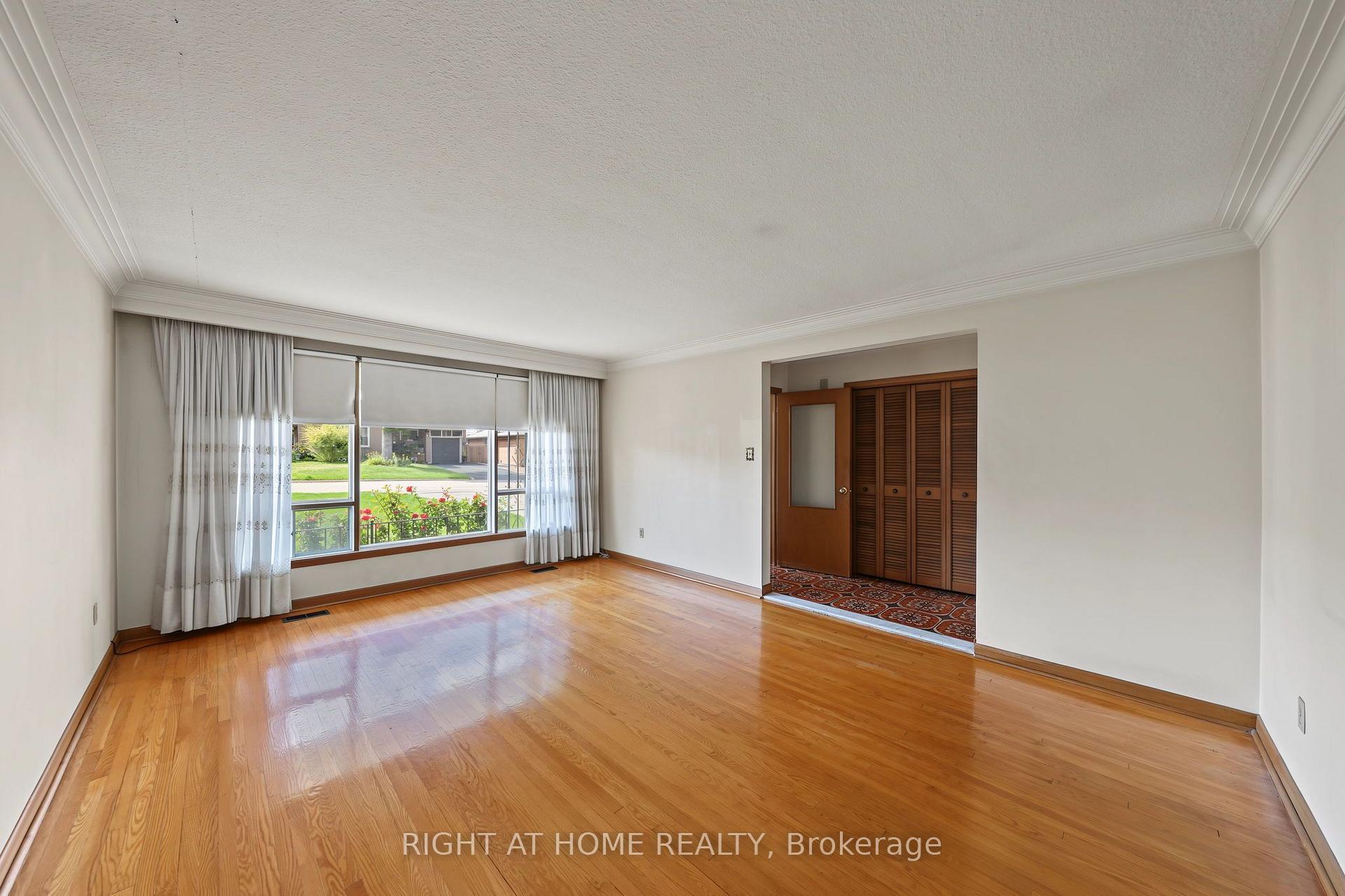 Photo 9 of 84 Raven Road, North York, Rustic — HOMEH