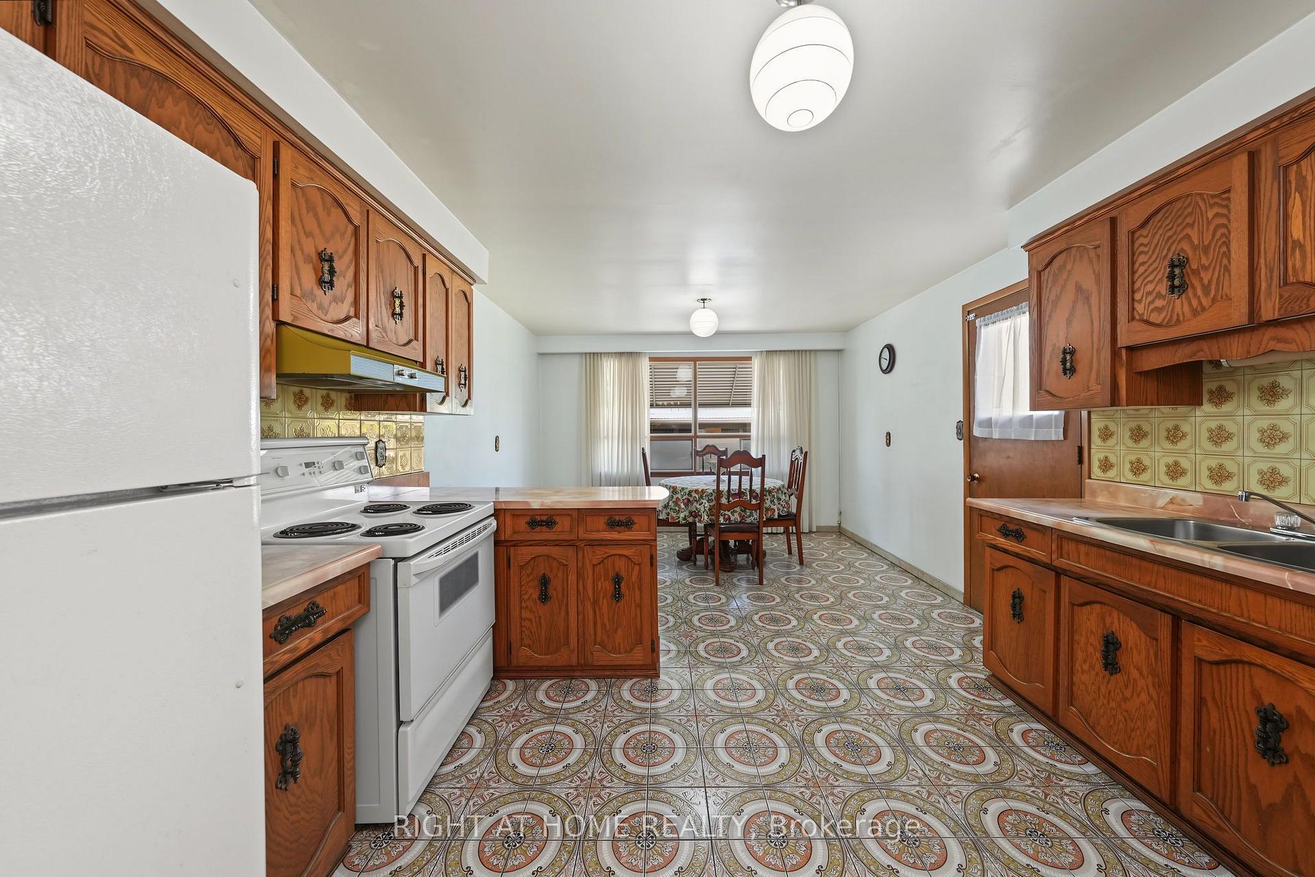 Photo 10 of 84 Raven Road, North York, Rustic — HOMEH
