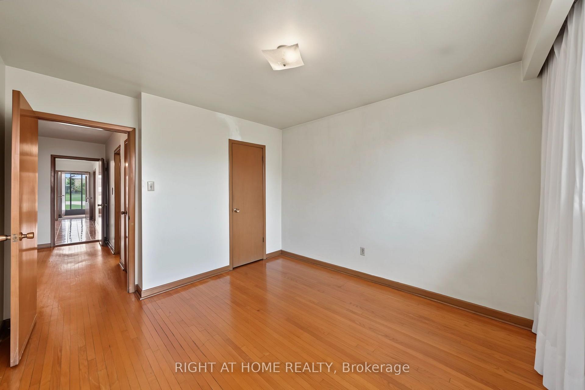 Photo 18 of 84 Raven Road, North York, Rustic — HOMEH