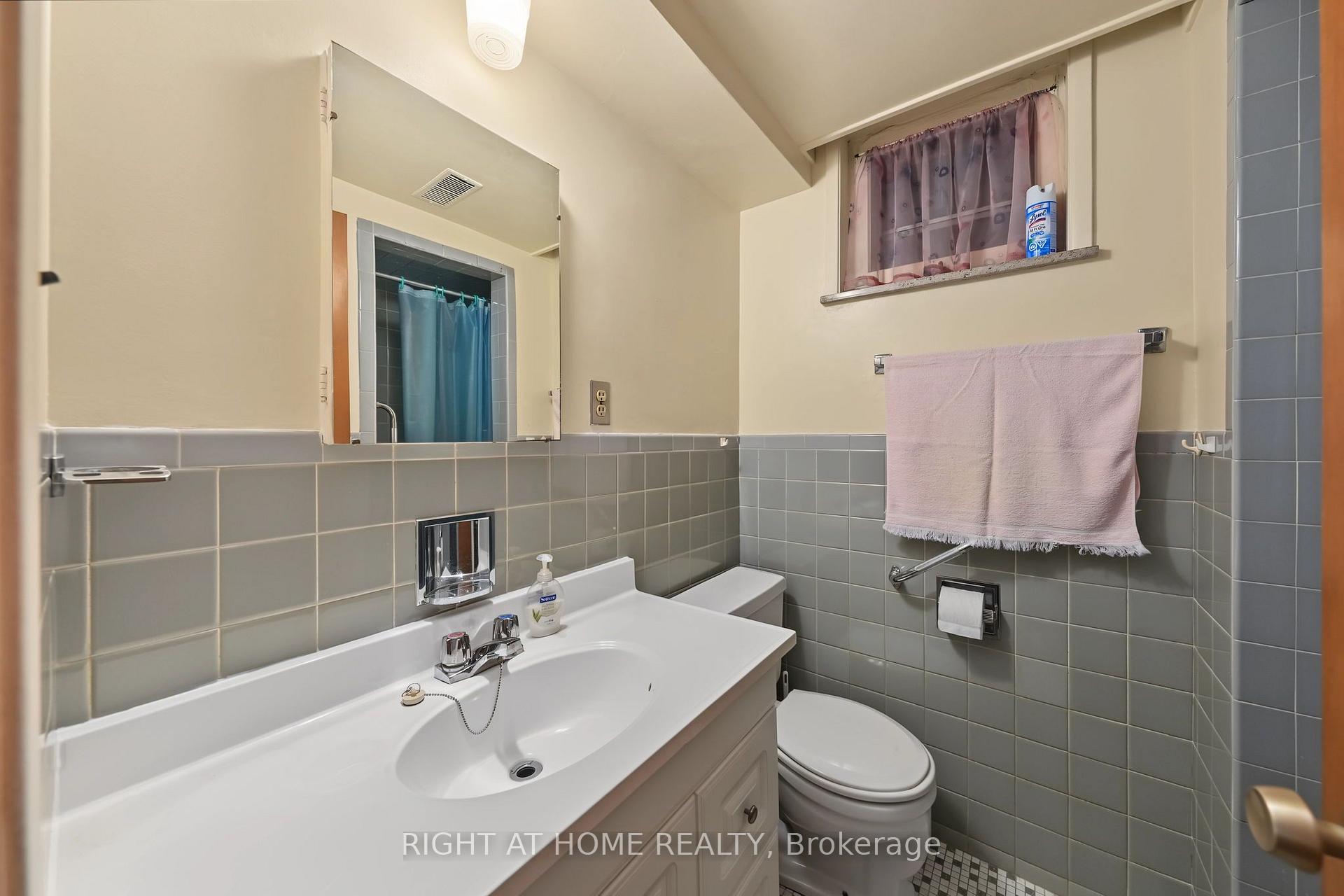 Photo 29 of 84 Raven Road, North York, Rustic — HOMEH