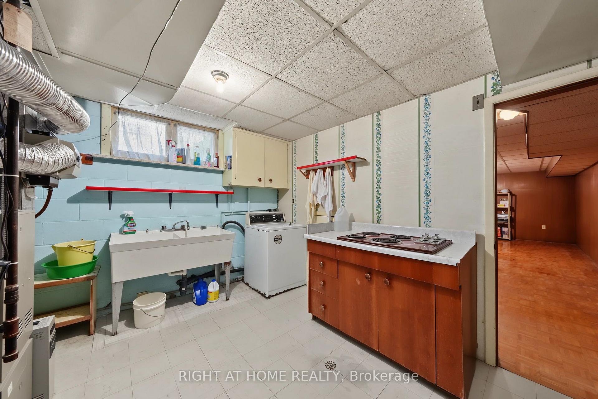 Photo 32 of 84 Raven Road, North York, Rustic — HOMEH