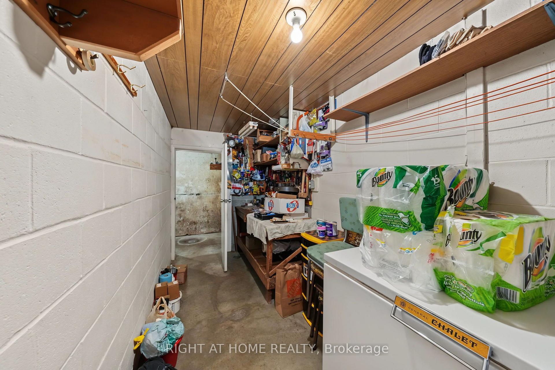 Photo 33 of 84 Raven Road, North York, Rustic — HOMEH