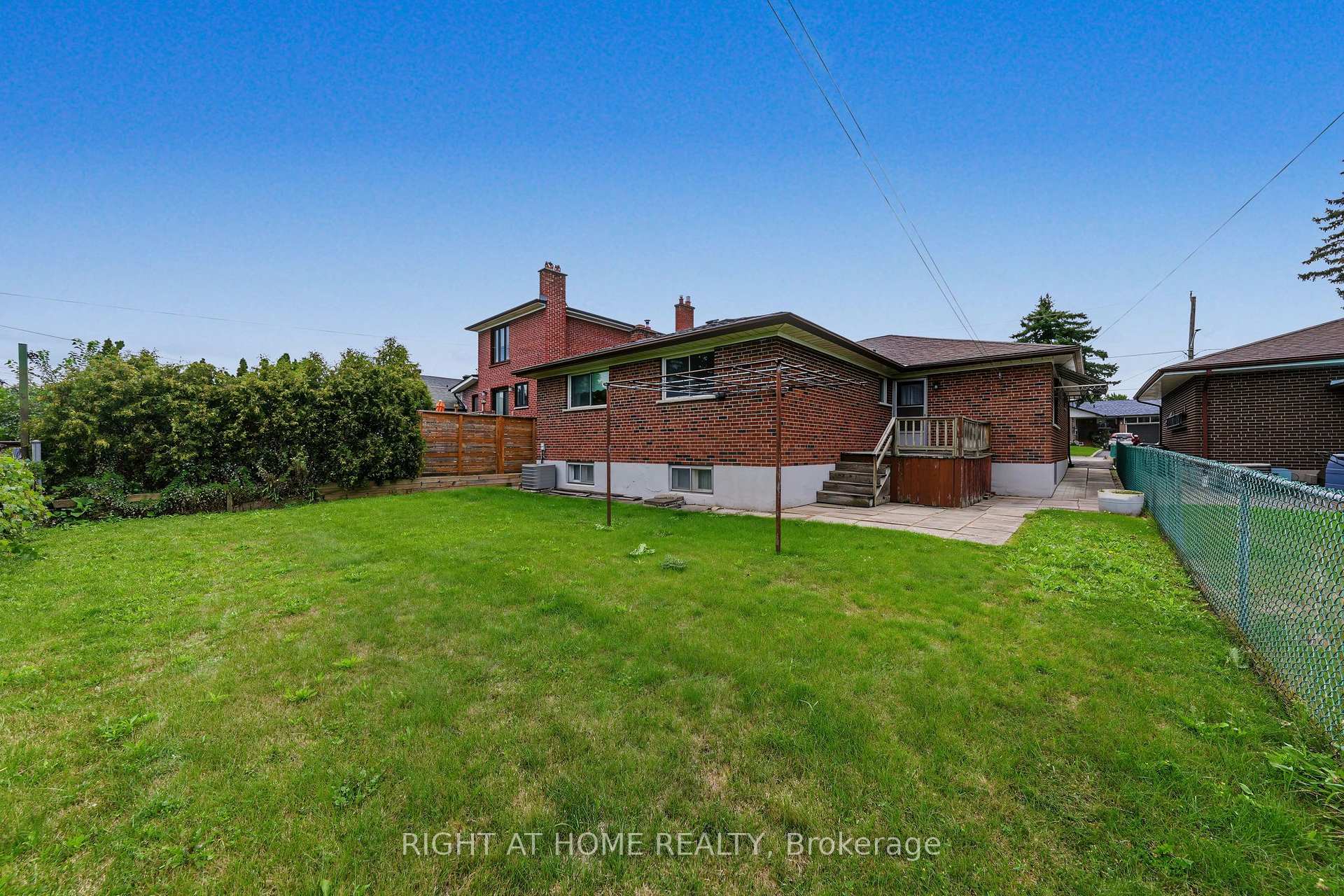 Photo 36 of 84 Raven Road, North York, Rustic — HOMEH