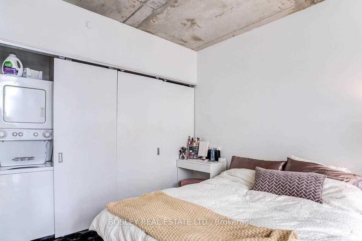 Photo 8 of Unit 910, 25 Oxley Street, Toronto, Waterfront Communities — HOMEH