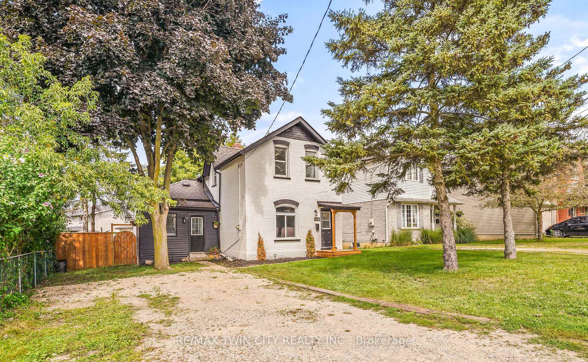 Photo 1 of 150 Stanley Street, Brantford, East Ward — HOMEH