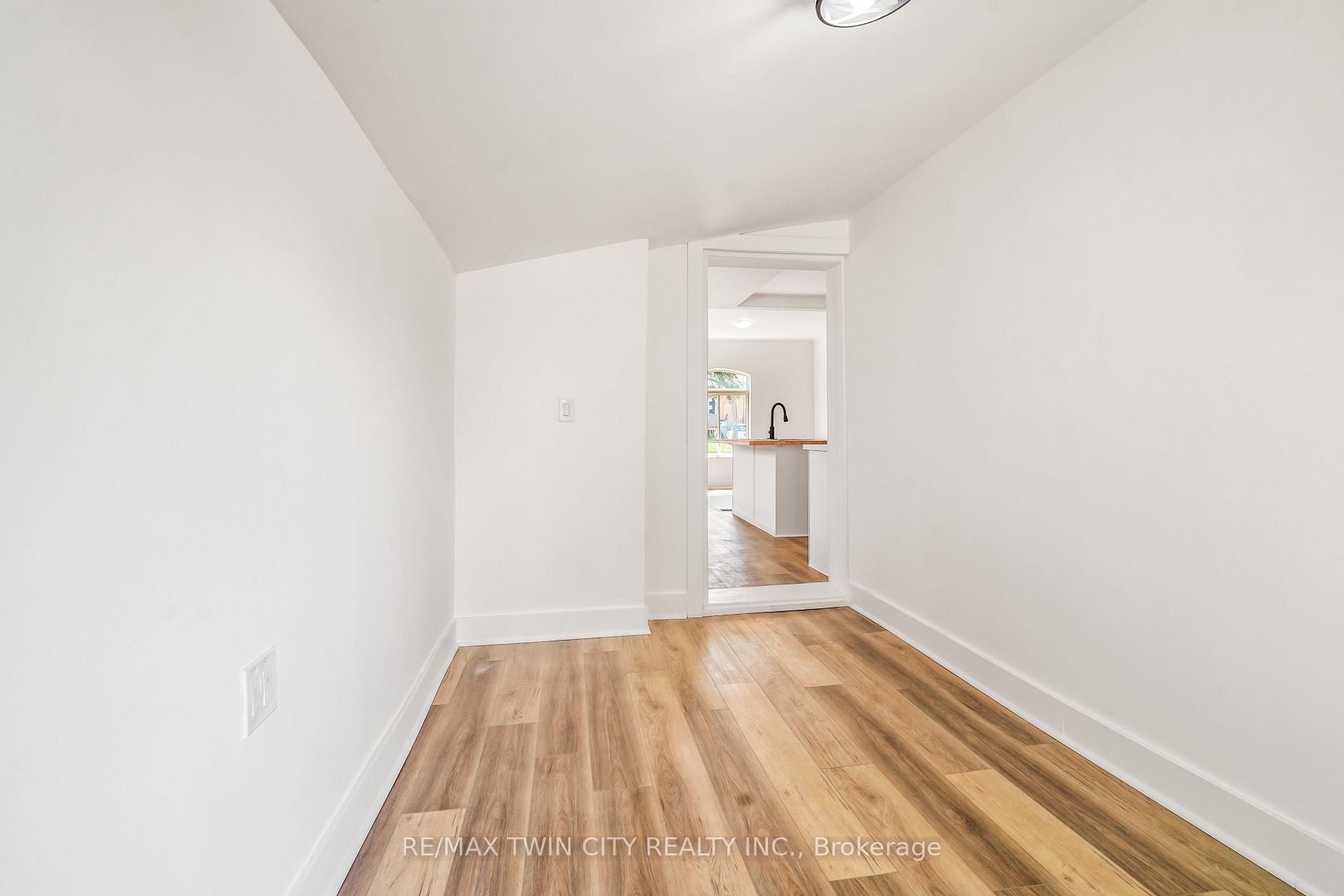 Photo 18 of 150 Stanley Street, Brantford, East Ward — HOMEH