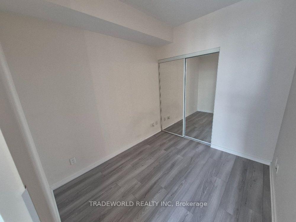 Photo 8 of Unit 1107, 103 The Queensway, Toronto, High Park-Swansea — HOMEH