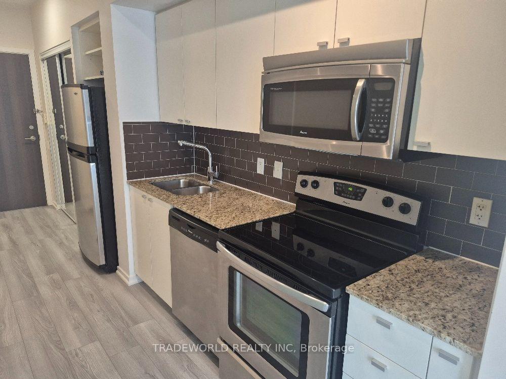 Photo 10 of Unit 1107, 103 The Queensway, Toronto, High Park-Swansea — HOMEH