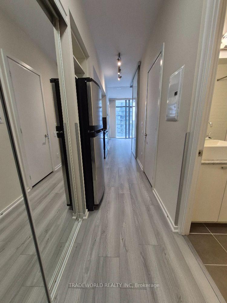 Photo 13 of Unit 1107, 103 The Queensway, Toronto, High Park-Swansea — HOMEH