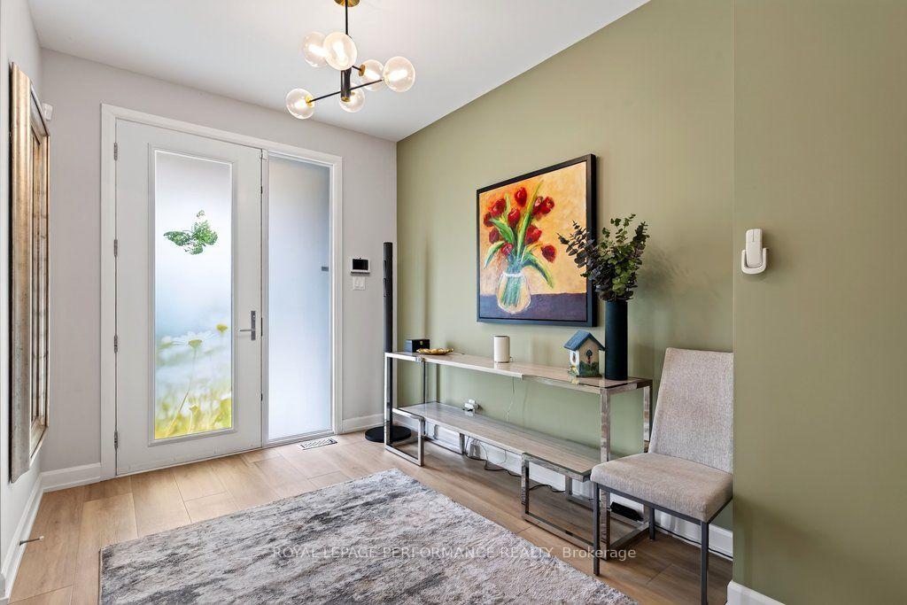 Photo 4 of 312 Sanctuary Private, Ottawa, Ottawa East — HOMEH