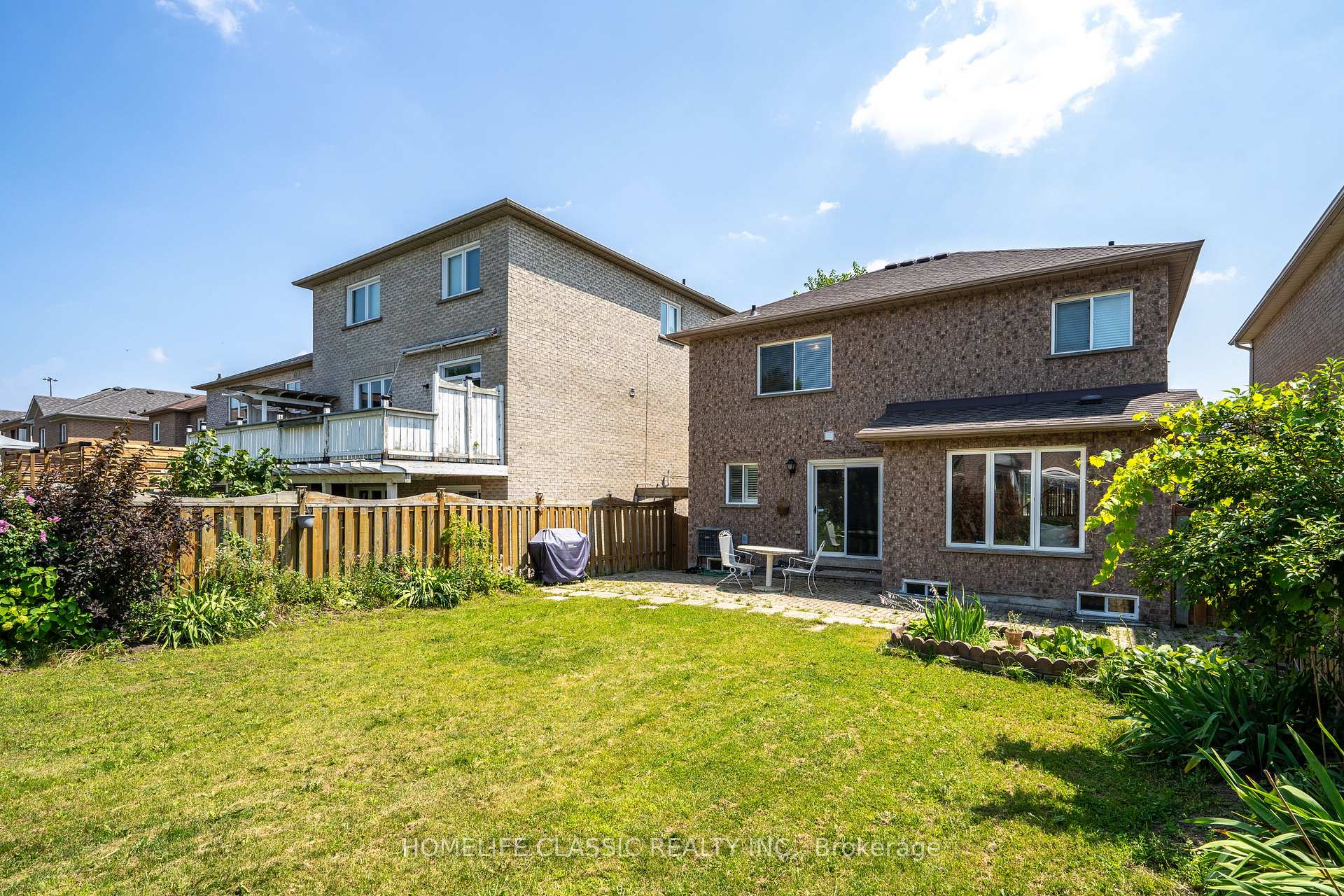 Photo 15 of 44 Wildberry Crescent, Vaughan, Vellore Village — HOMEH