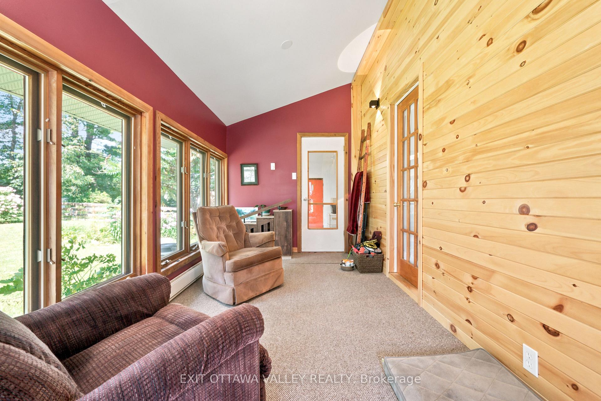 Photo 15 of 4 MacDonald Street, Deep River, Deep River — HOMEH