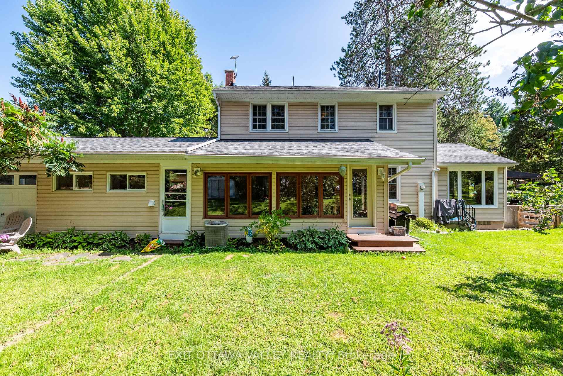Photo 41 of 4 MacDonald Street, Deep River, Deep River — HOMEH
