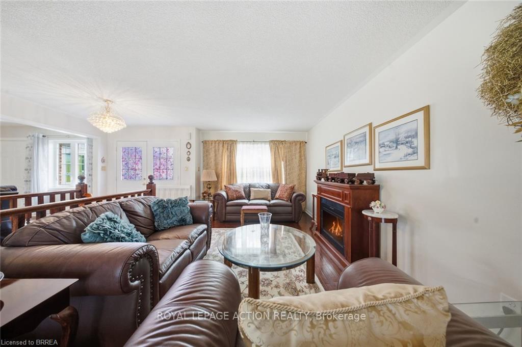 Photo 11 of 67 Delong Drive, Norwich, Norwich Town — HOMEH