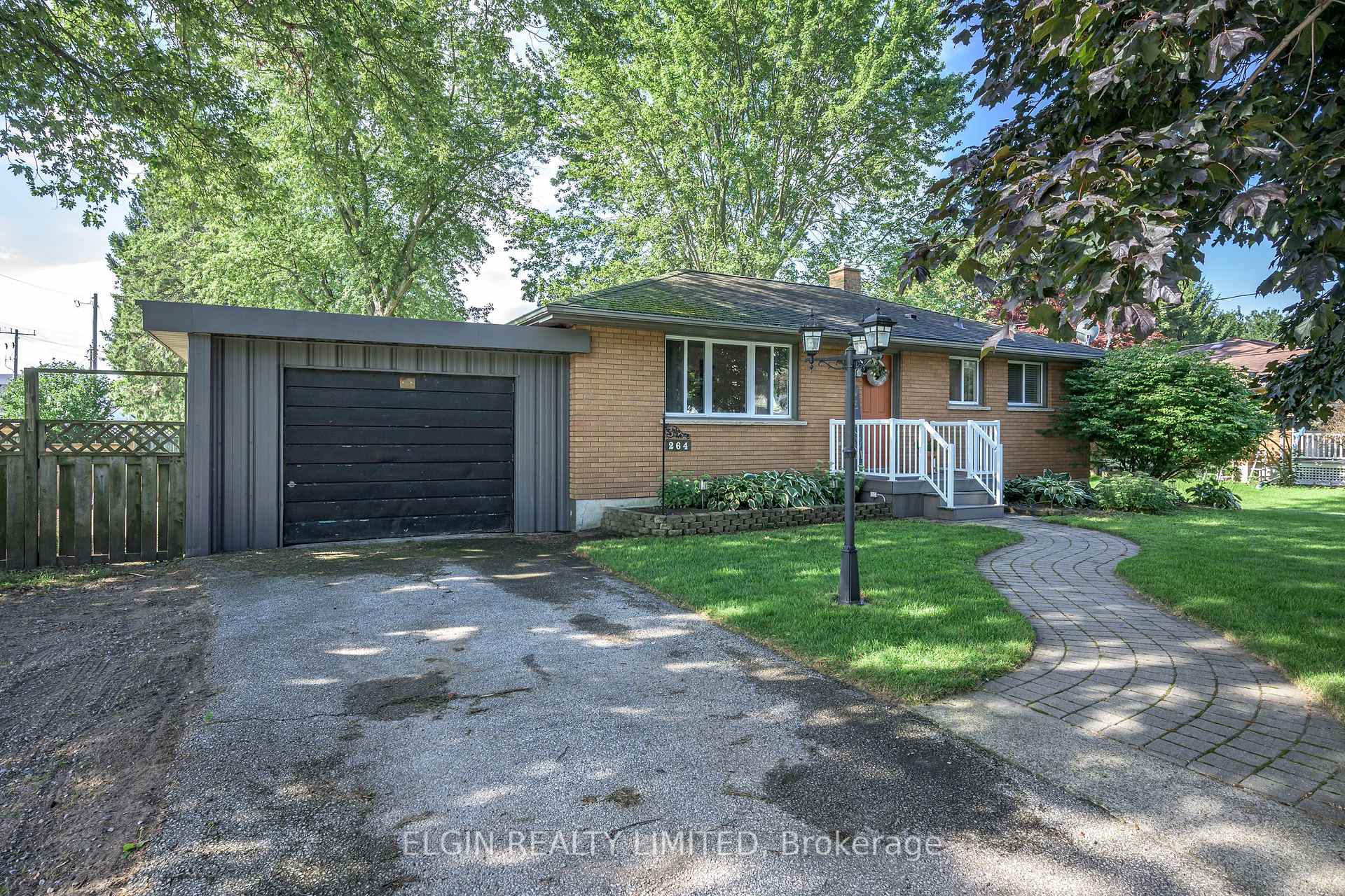Photo 2 of 264 Hill Street, Central Elgin, Port Stanley — HOMEH