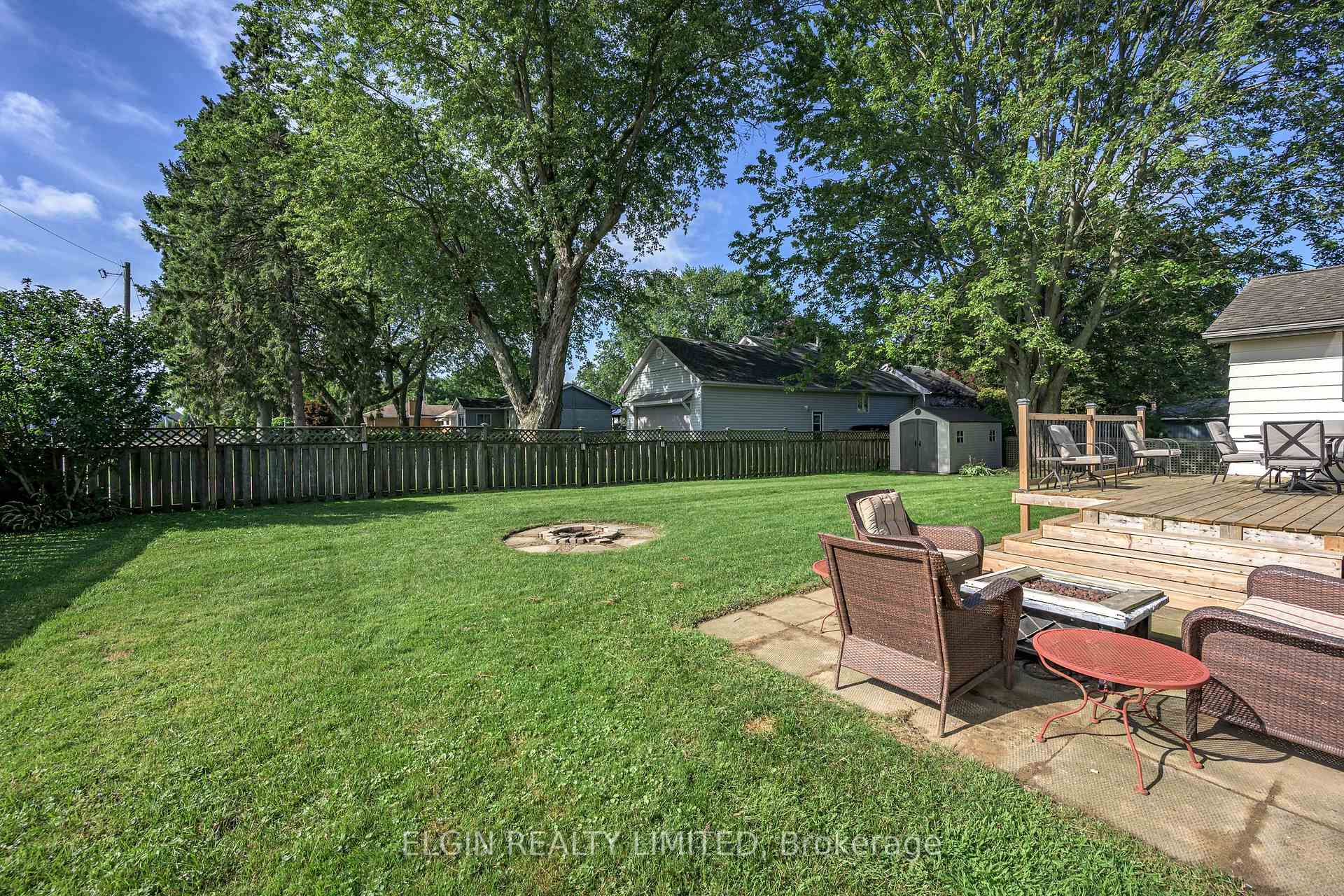 Photo 3 of 264 Hill Street, Central Elgin, Port Stanley — HOMEH