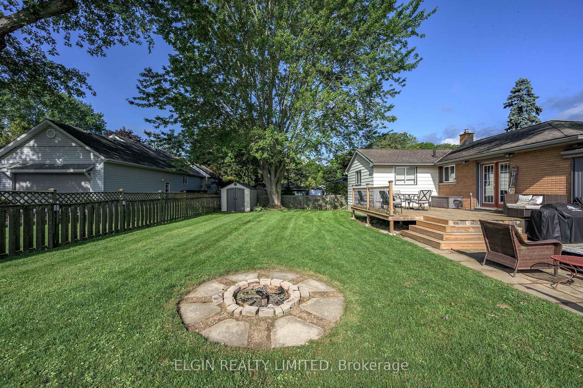 Photo 4 of 264 Hill Street, Central Elgin, Port Stanley — HOMEH