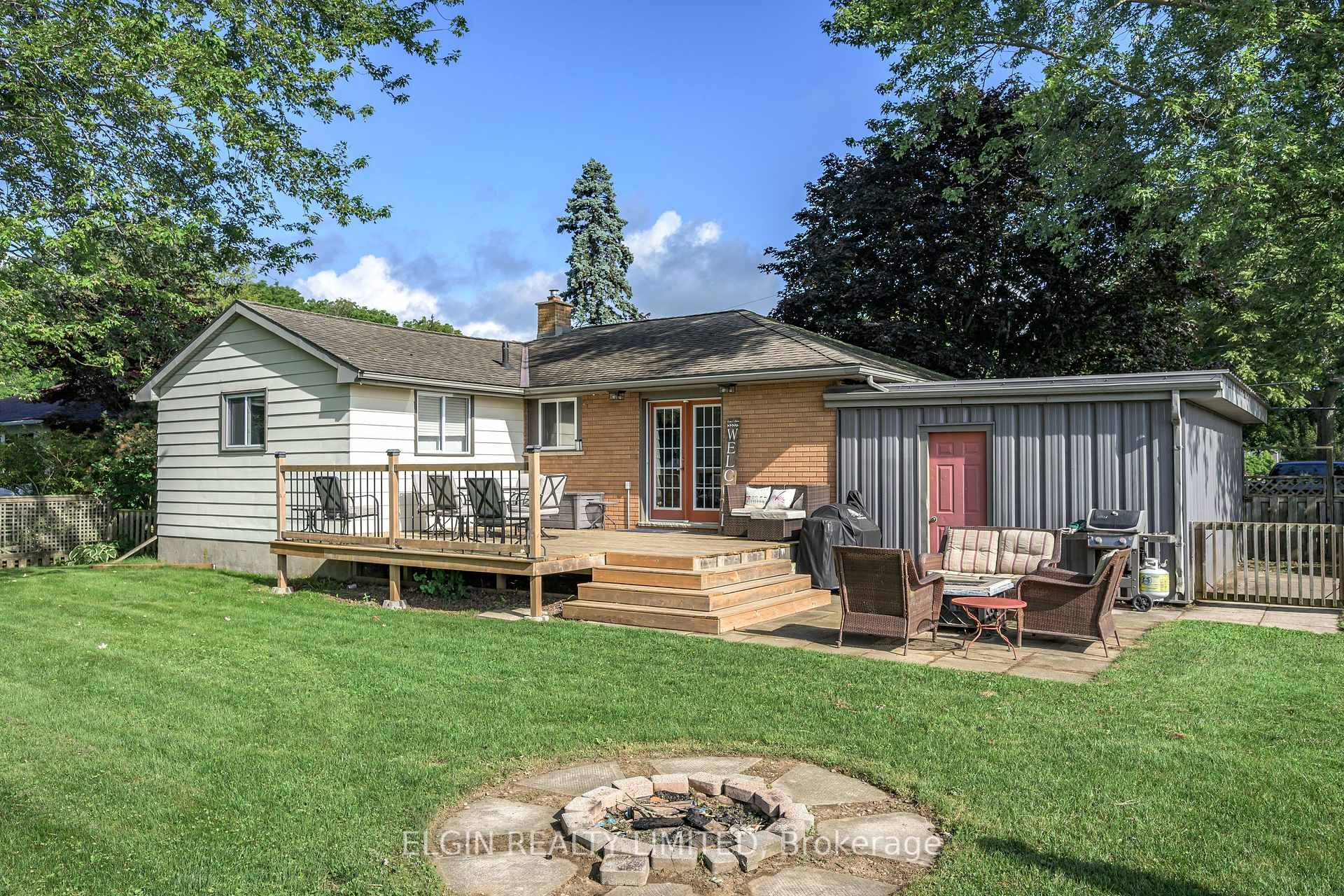 Photo 5 of 264 Hill Street, Central Elgin, Port Stanley — HOMEH