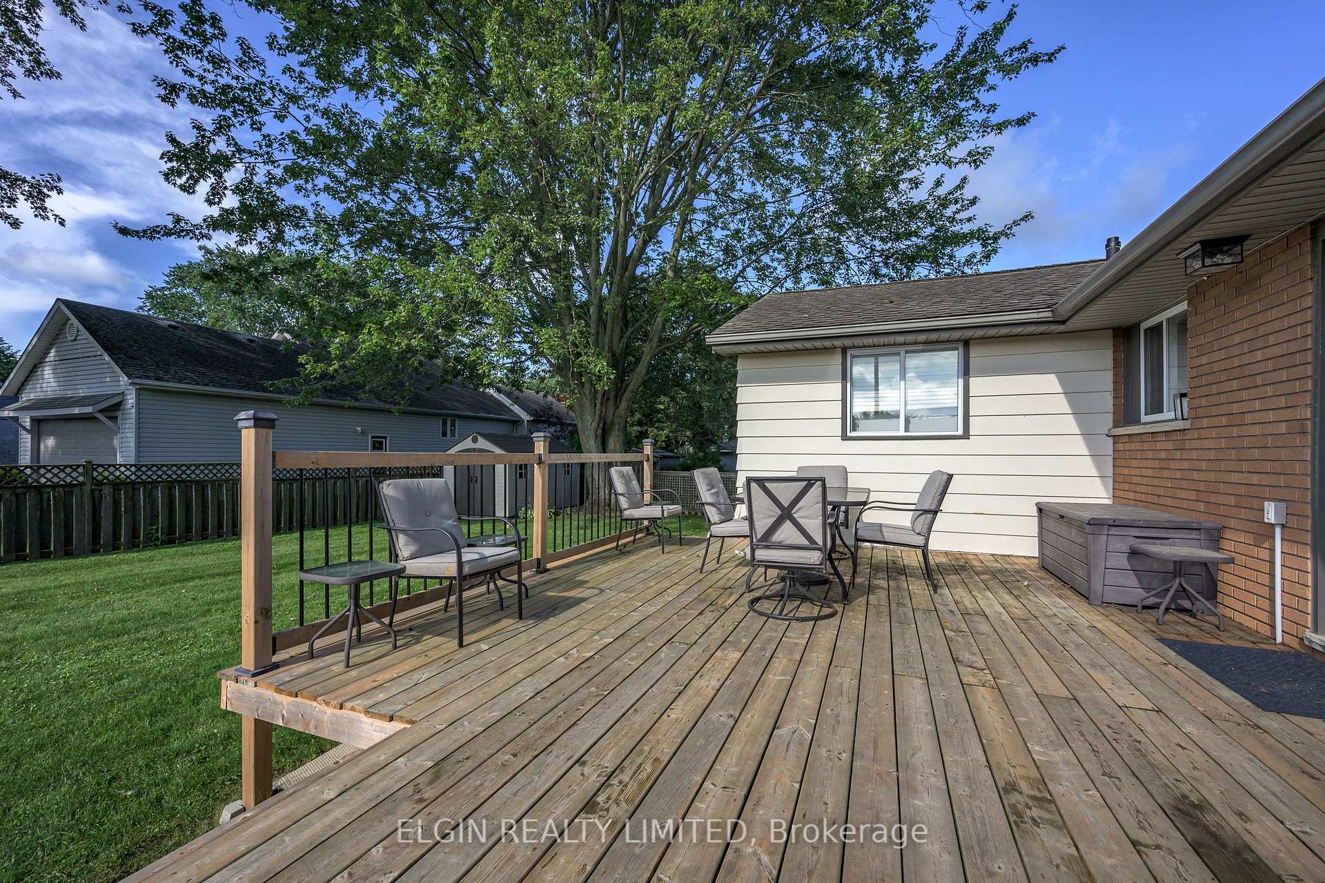 Photo 10 of 264 Hill Street, Central Elgin, Port Stanley — HOMEH