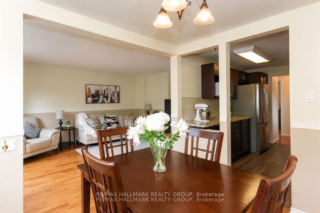 Photo 8 of 16 Tedwyn Drive, Ottawa, Barrhaven - Pheasant Run — HOMEH