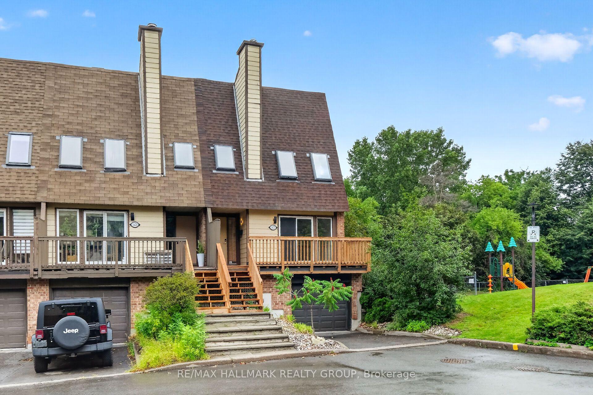 Front of 1427 Forge Street
