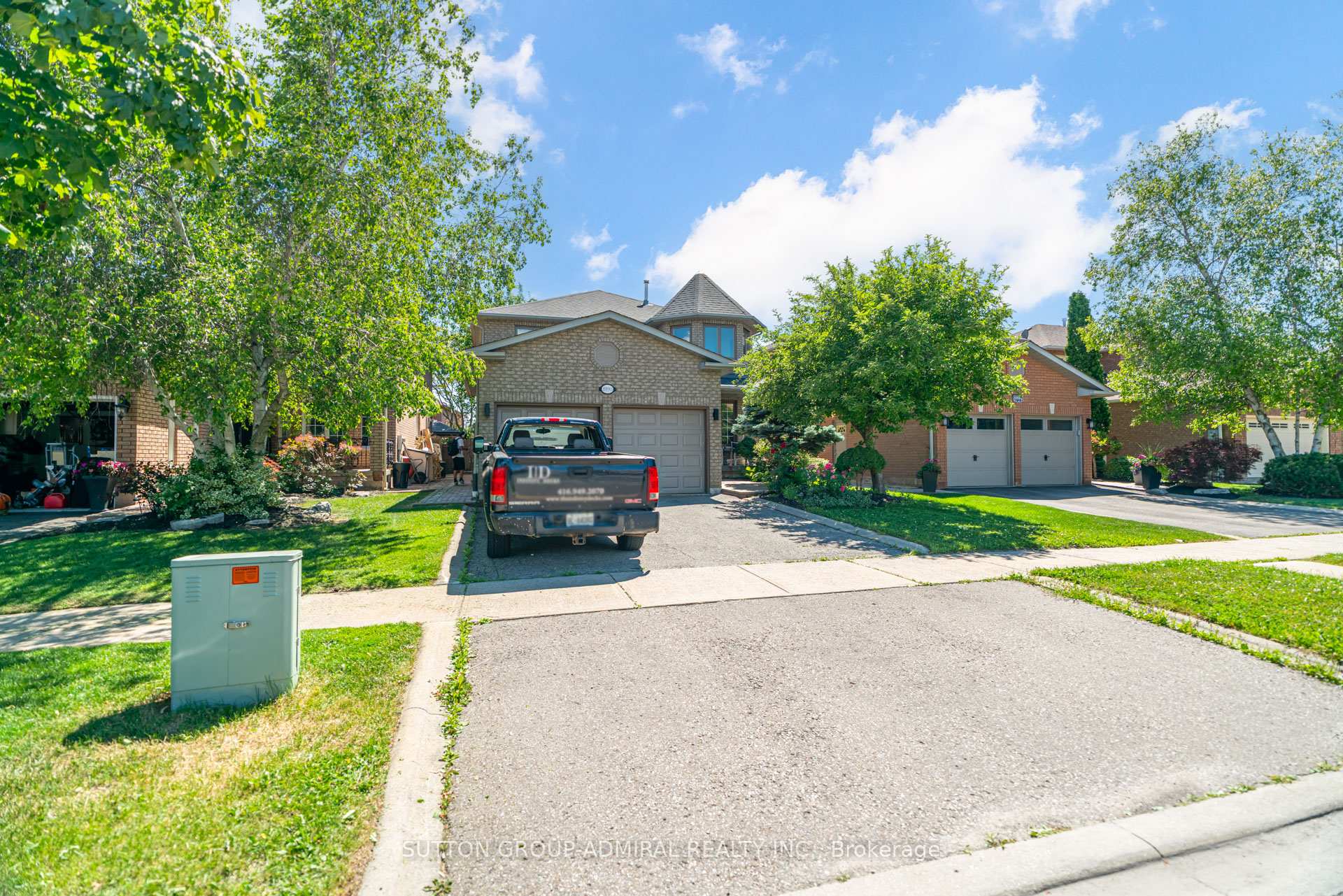 Photo 2 of 8890 Martin Grove Road, Vaughan, Elder Mills — HOMEH