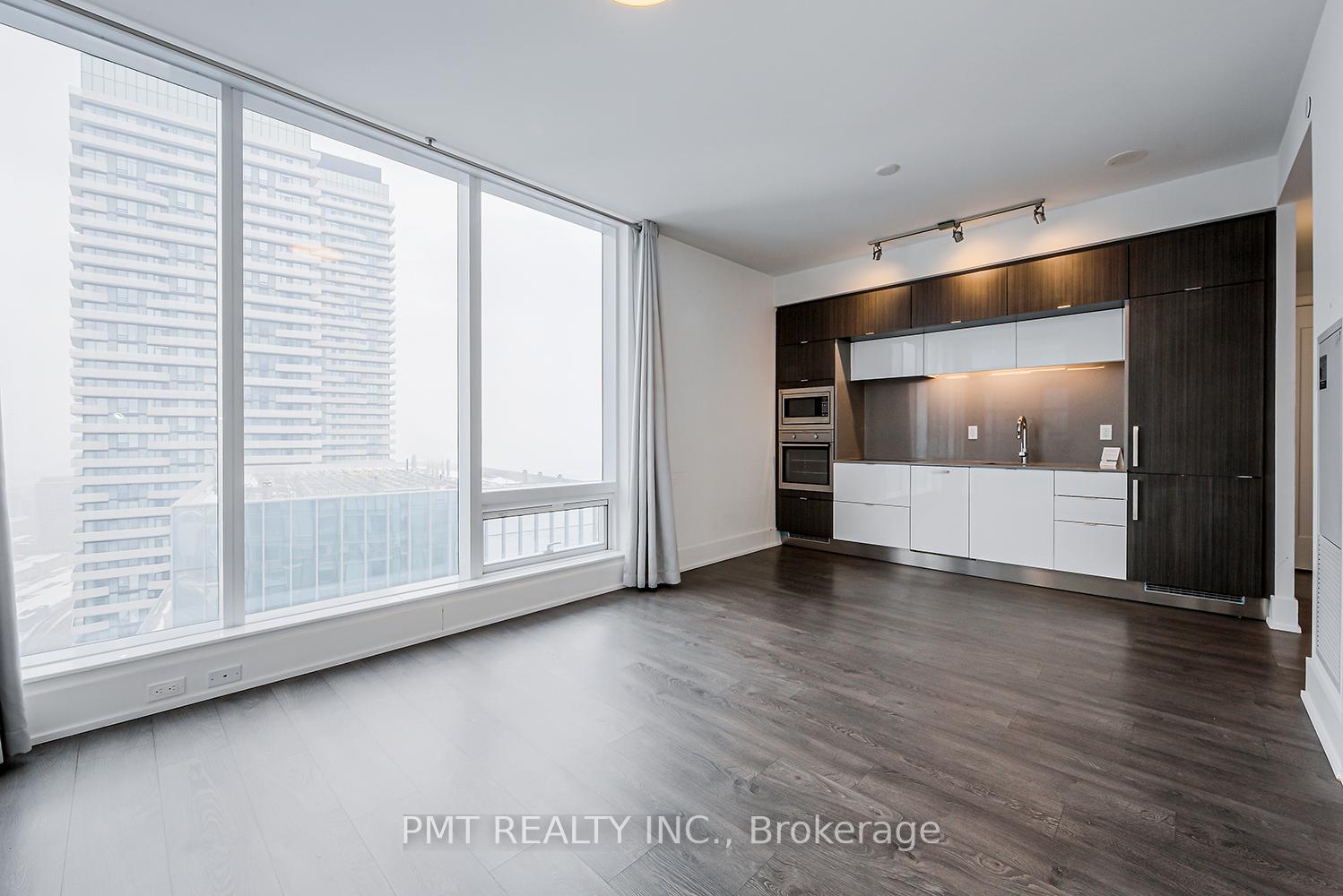 Photo 3 of Unit 5403, 10 York Street, Toronto, Waterfront Communities — HOMEH