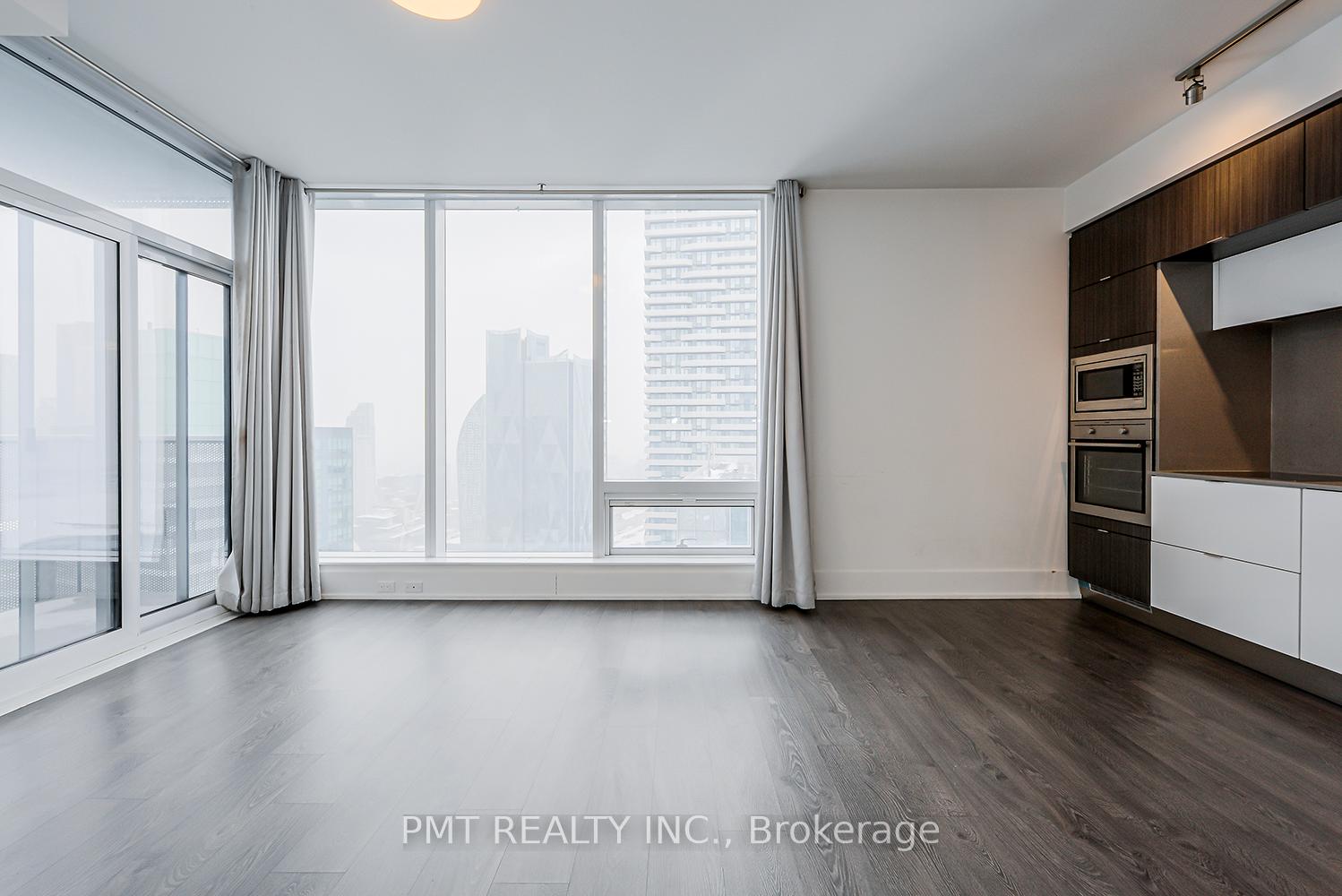 Photo 5 of Unit 5403, 10 York Street, Toronto, Waterfront Communities — HOMEH