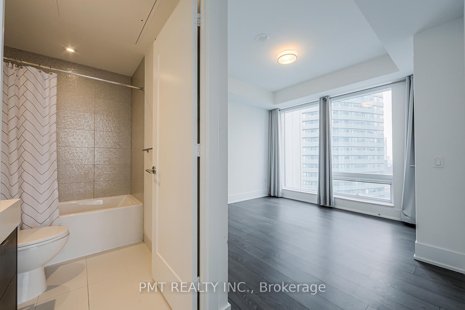 Photo 7 of Unit 5403, 10 York Street, Toronto, Waterfront Communities — HOMEH