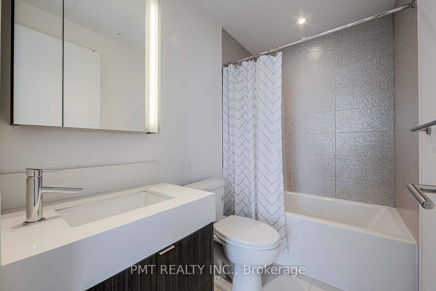 Photo 13 of Unit 5403, 10 York Street, Toronto, Waterfront Communities — HOMEH
