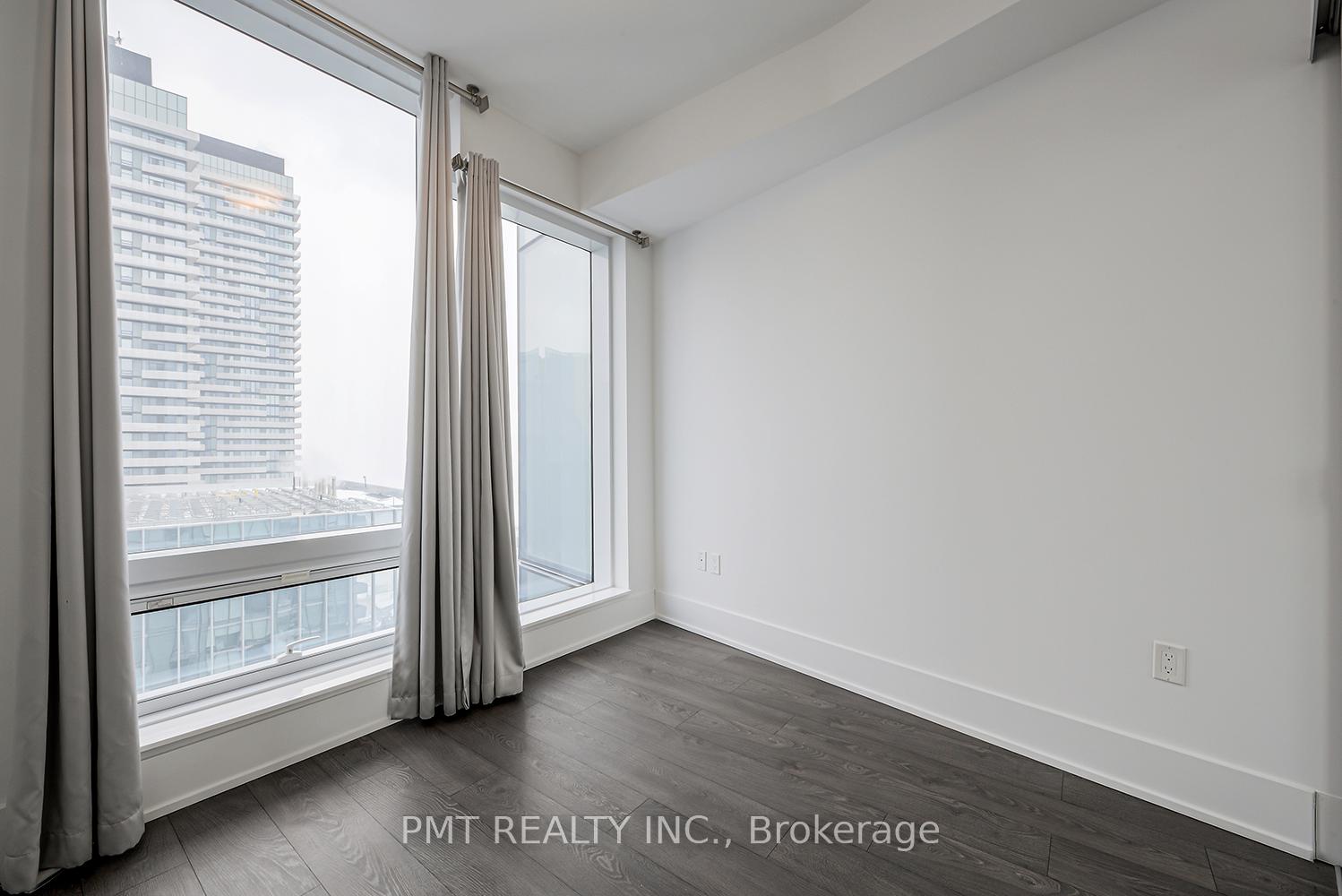 Photo 15 of Unit 5403, 10 York Street, Toronto, Waterfront Communities — HOMEH