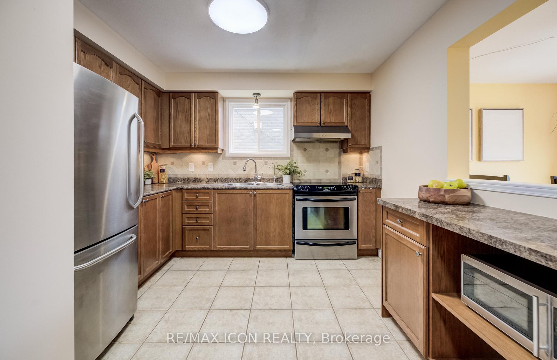 Photo 8 of 124 Prosperity Drive, Kitchener, Larentian West — HOMEH