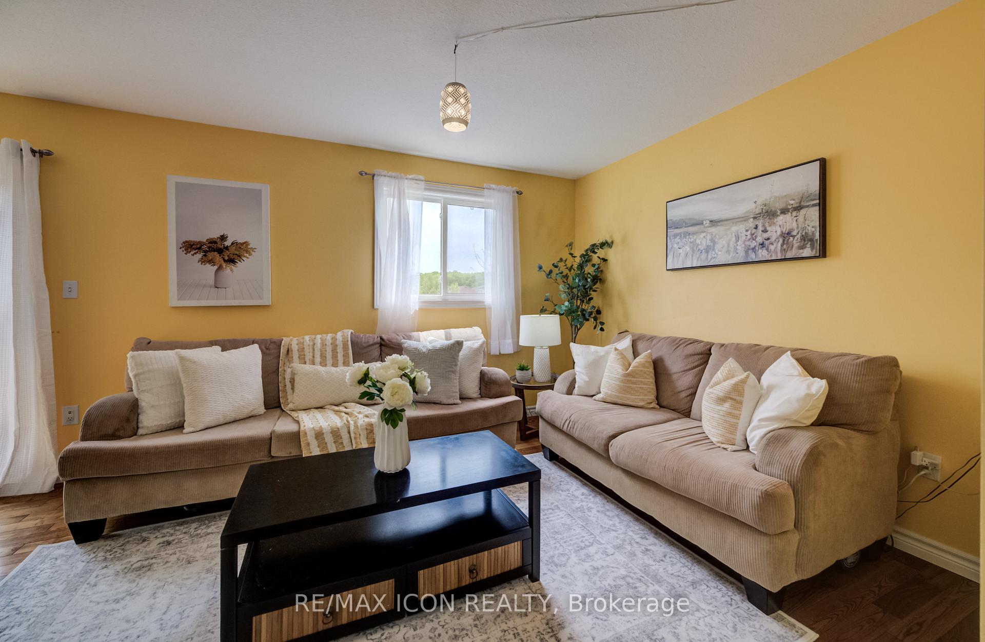 Photo 12 of 124 Prosperity Drive, Kitchener, Larentian West — HOMEH