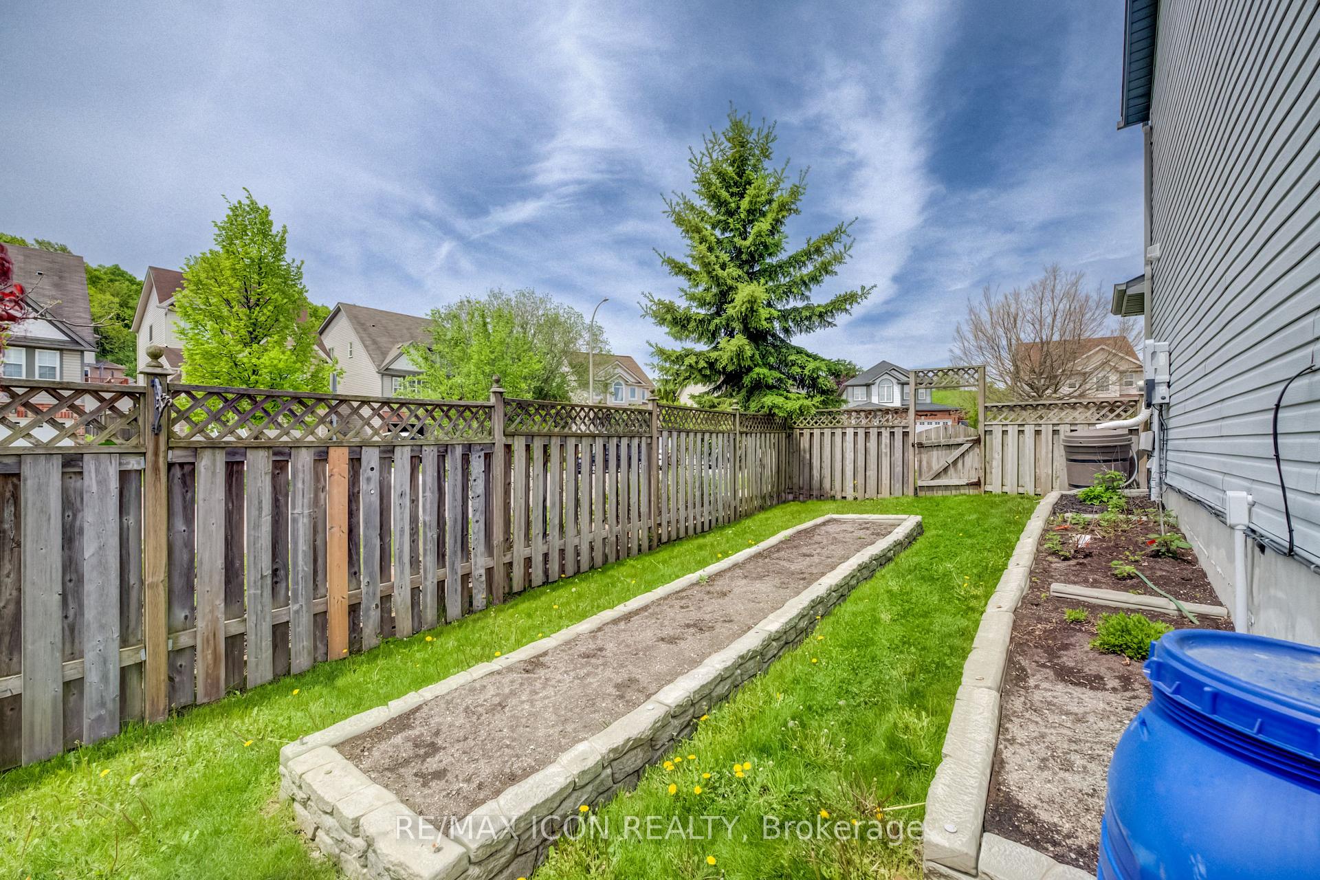Photo 36 of 124 Prosperity Drive, Kitchener, Larentian West — HOMEH