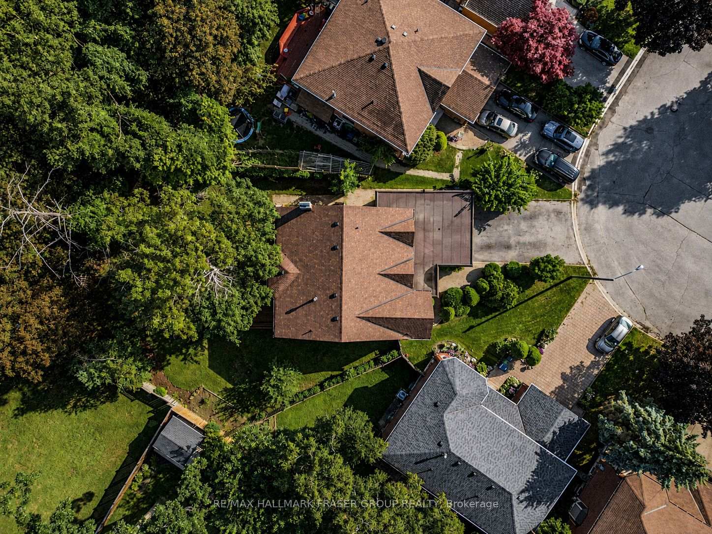 Photo 5 of 77 Glenthorne Drive, Scarborough, Highland Creek — HOMEH