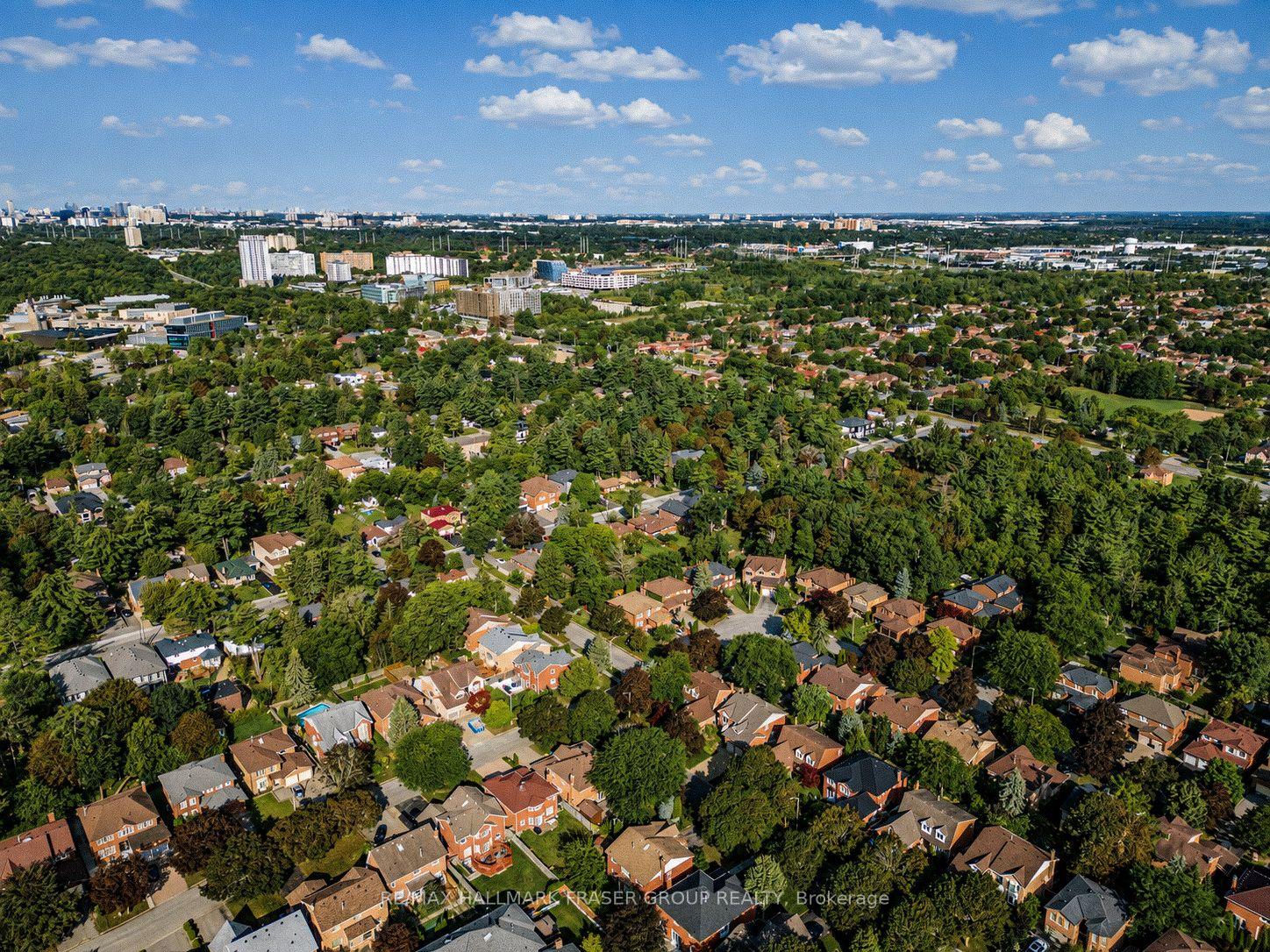 Photo 52 of 77 Glenthorne Drive, Scarborough, Highland Creek — HOMEH