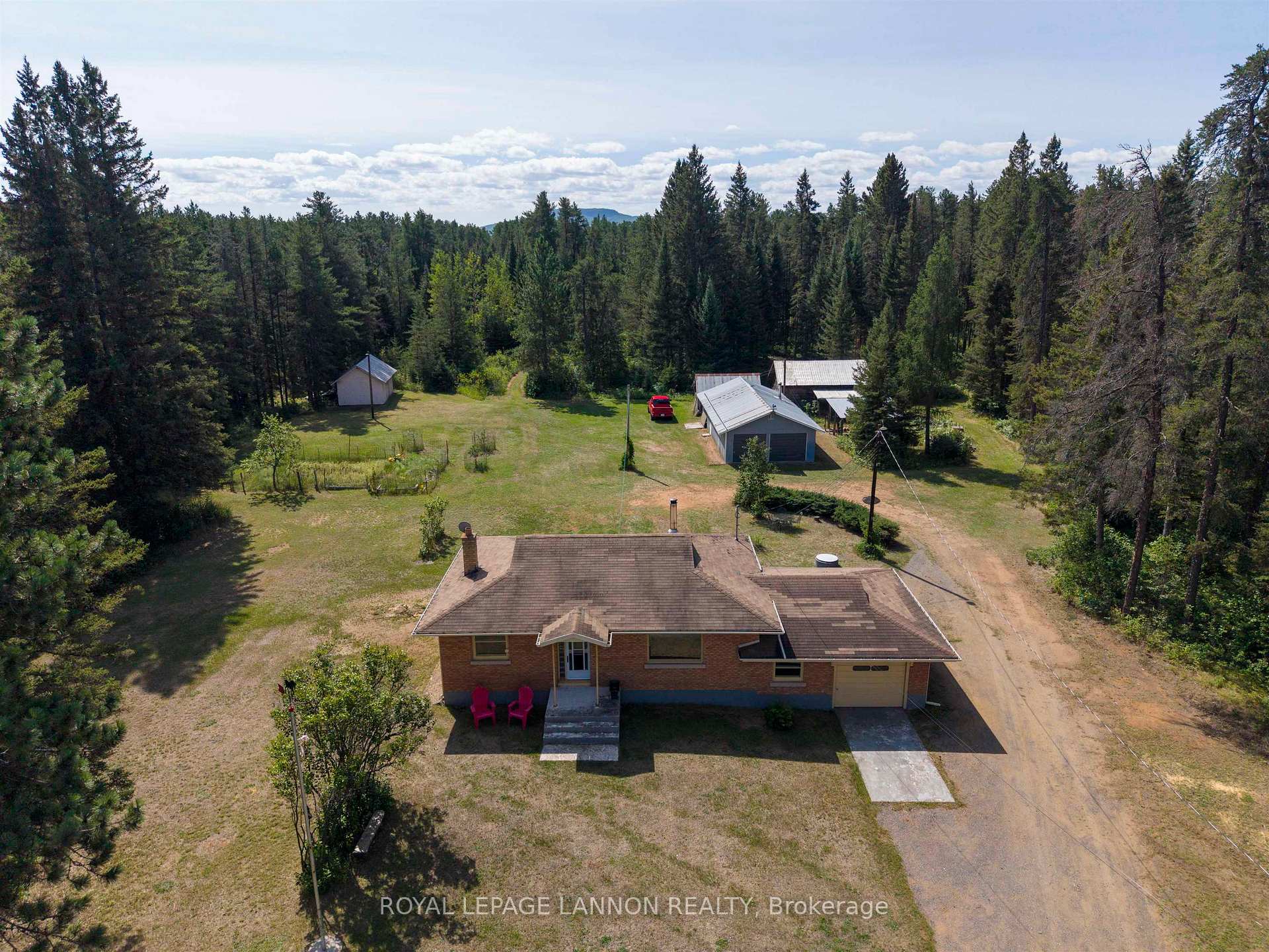 Photo 1 of 4137 Arthur Street, Thunder Bay, Parkdale — HOMEH