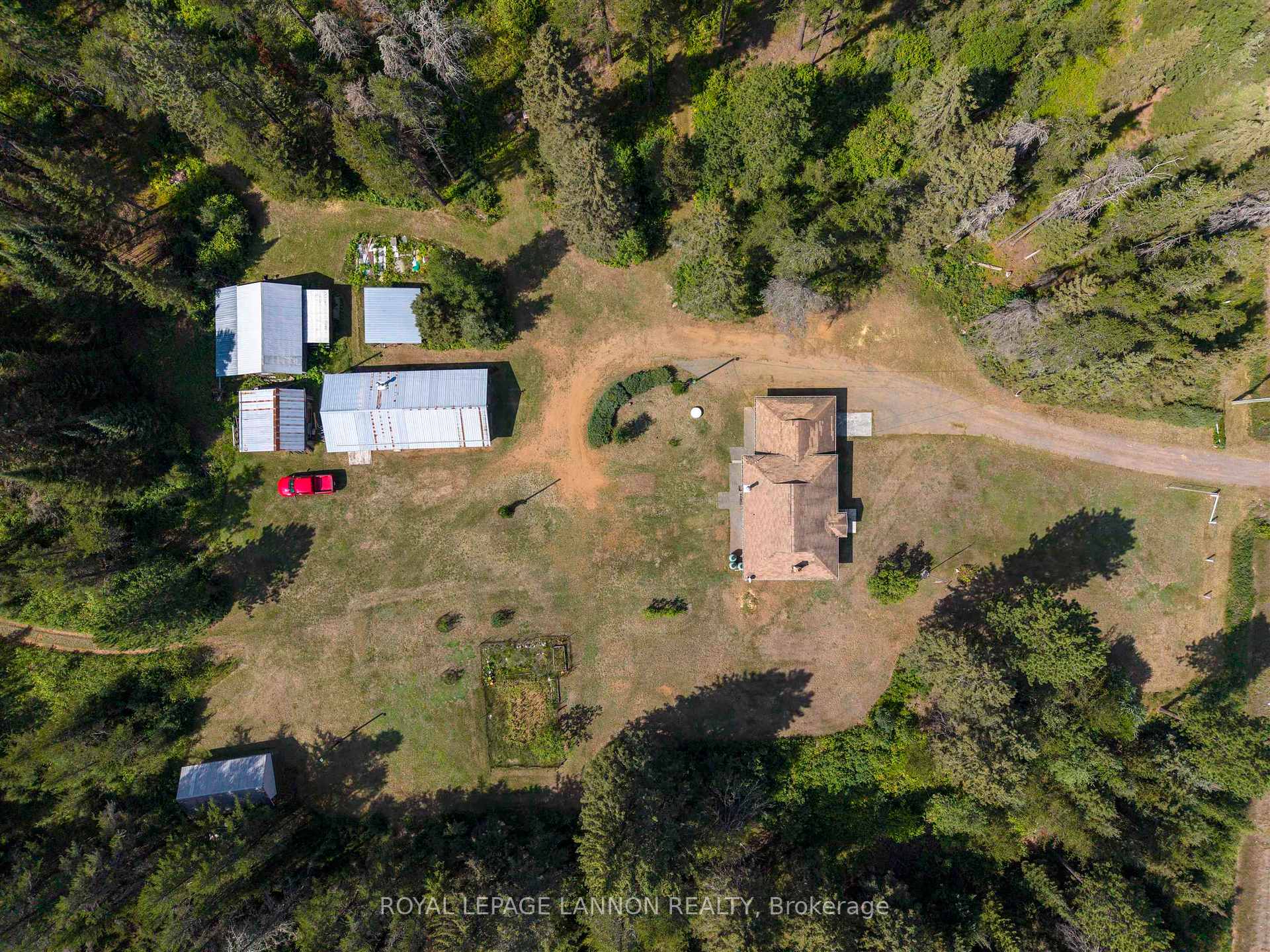 Photo 3 of 4137 Arthur Street, Thunder Bay, Parkdale — HOMEH