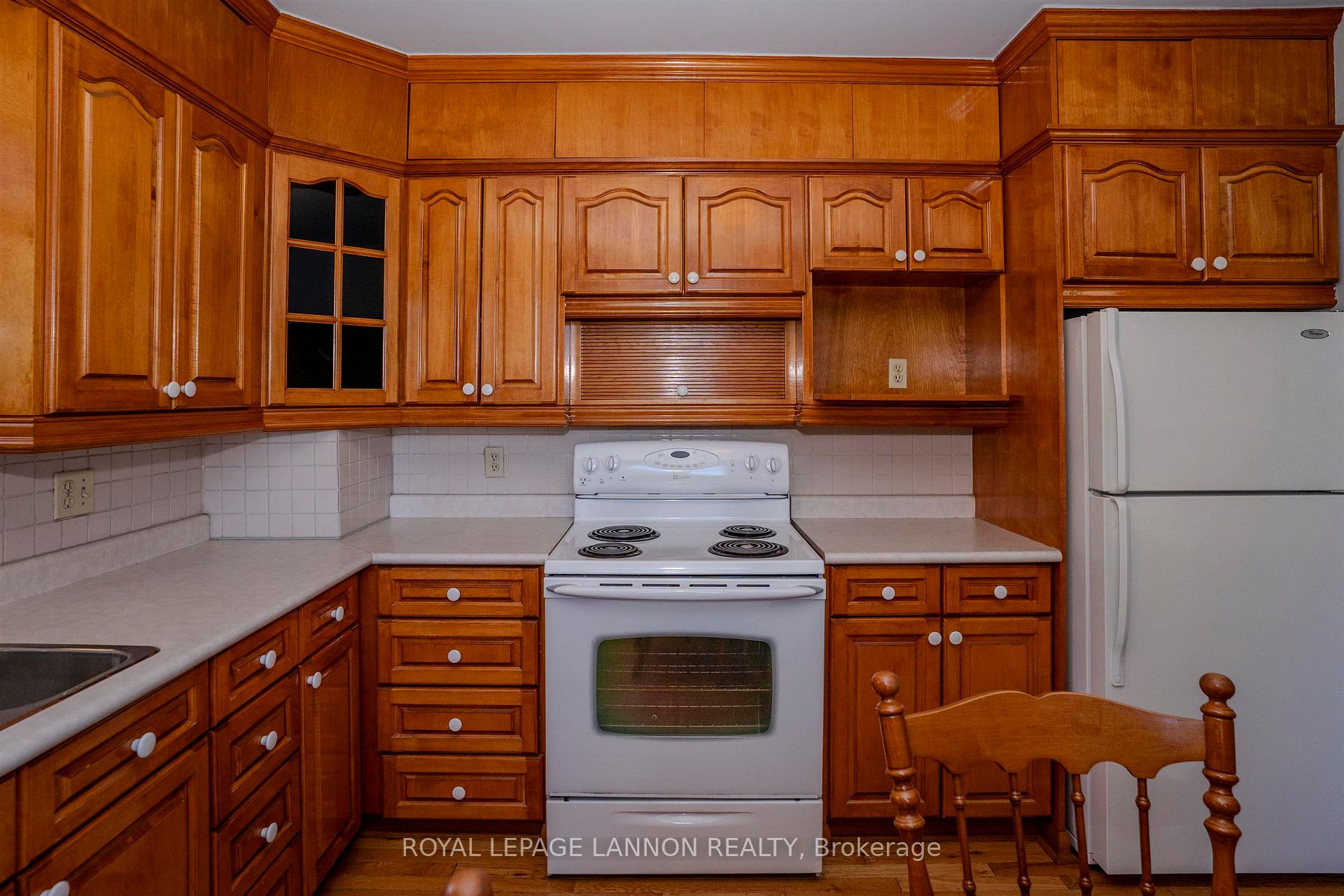 Photo 7 of 4137 Arthur Street, Thunder Bay, Parkdale — HOMEH