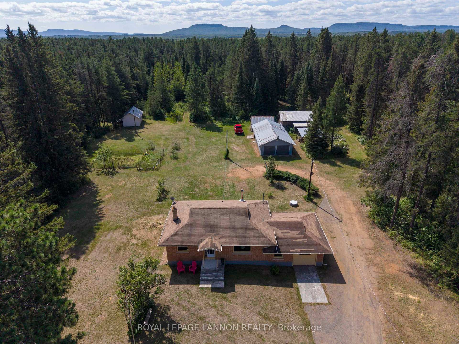 Photo 20 of 4137 Arthur Street, Thunder Bay, Parkdale — HOMEH