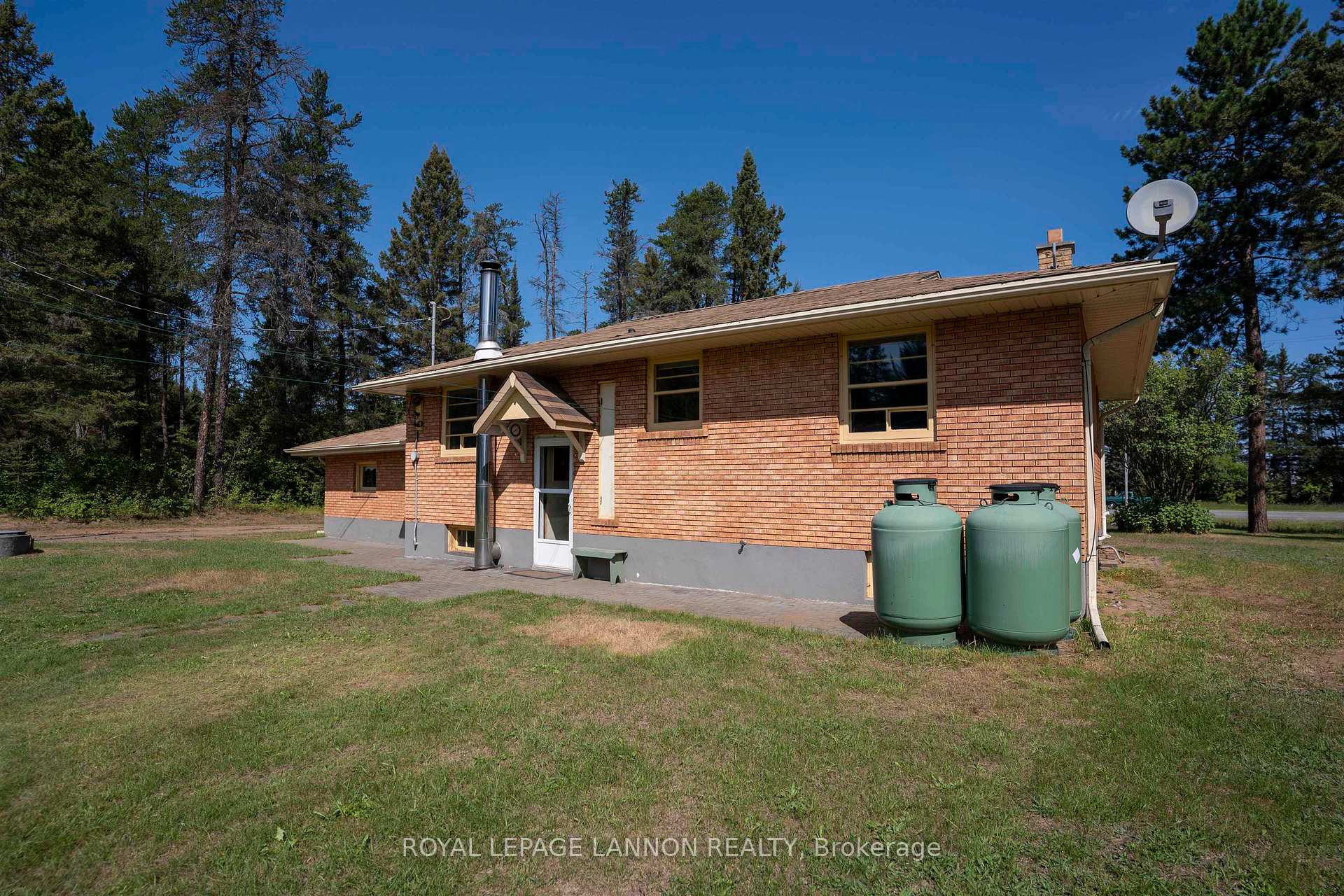 Photo 22 of 4137 Arthur Street, Thunder Bay, Parkdale — HOMEH