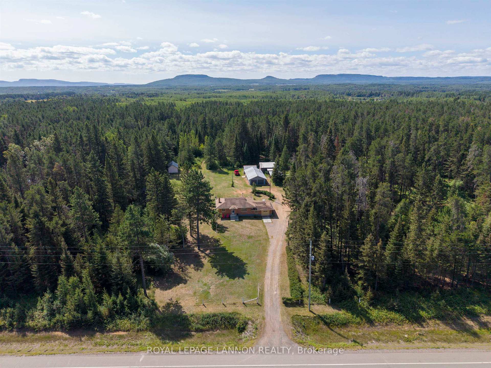 Photo 28 of 4137 Arthur Street, Thunder Bay, Parkdale — HOMEH