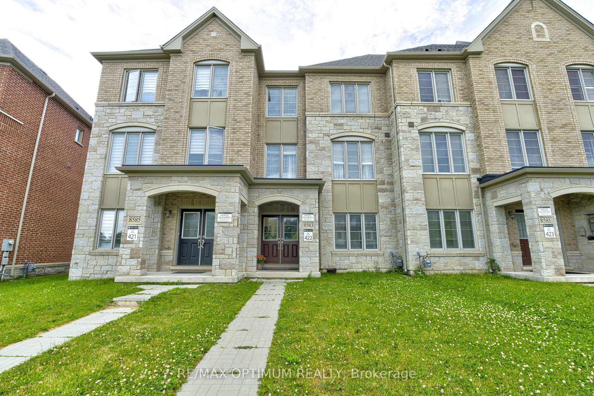 Photo 3 of 8583 Financial Drive, Brampton, Bram West — HOMEH