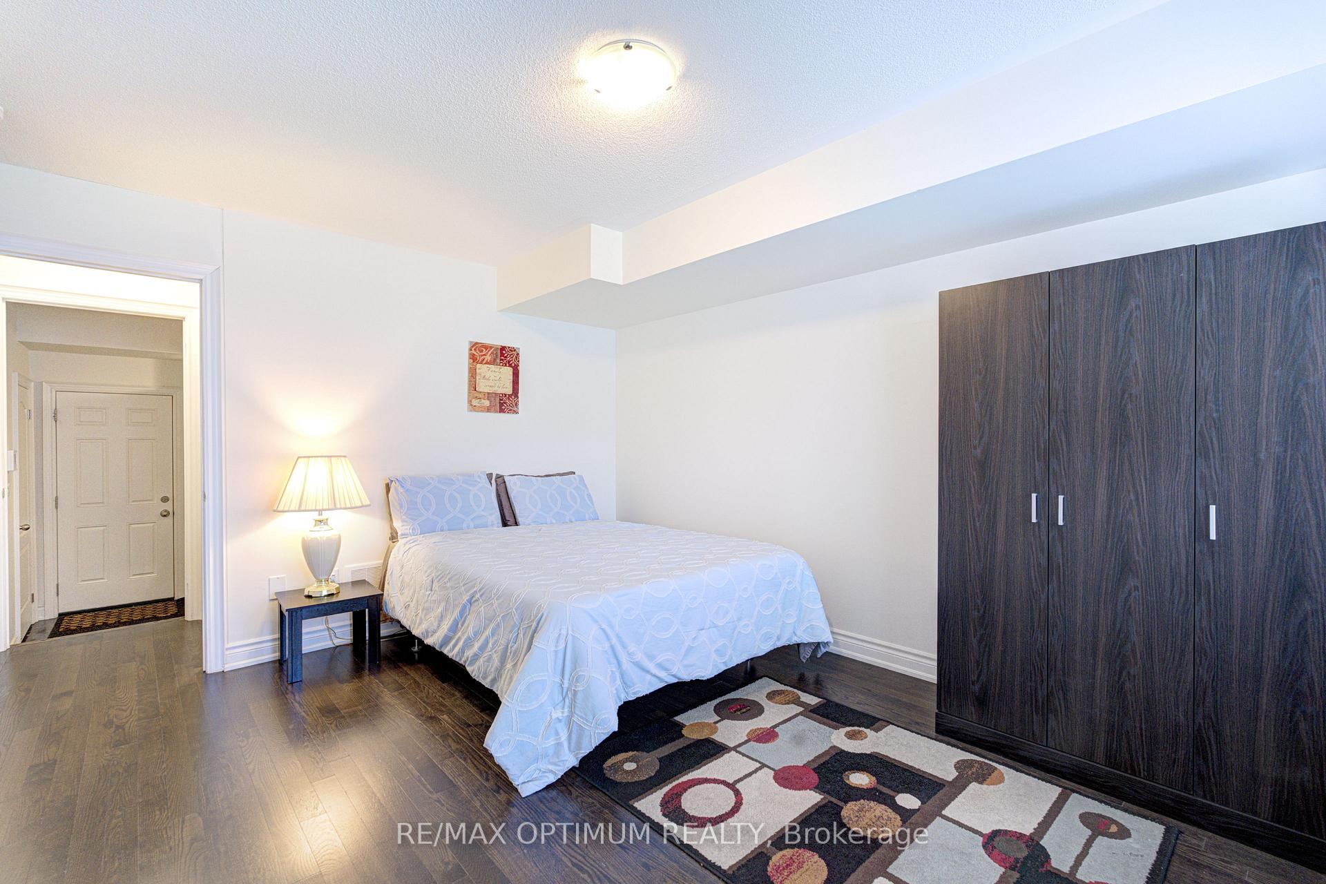 Photo 8 of 8583 Financial Drive, Brampton, Bram West — HOMEH