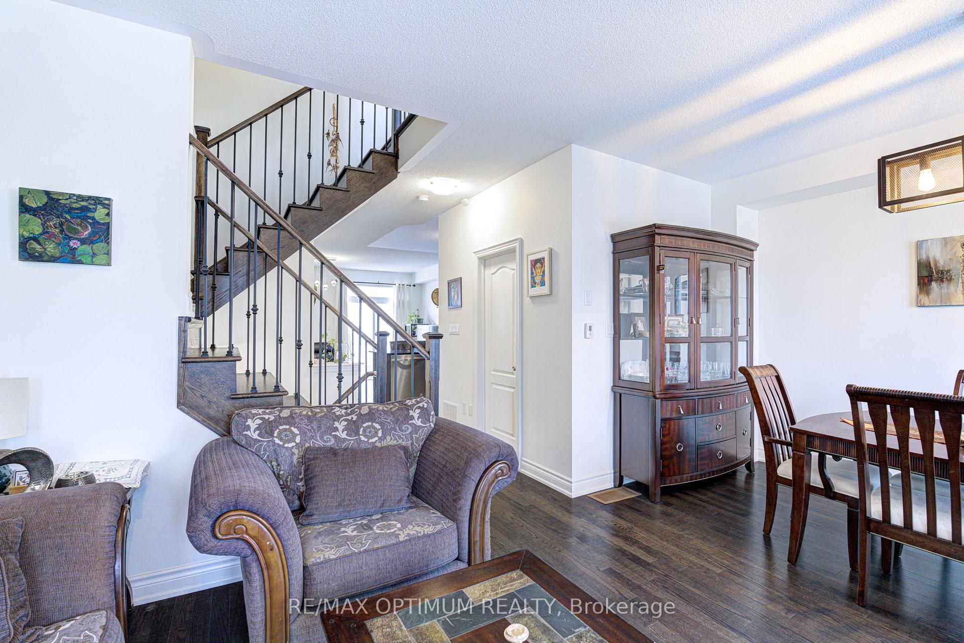 Photo 13 of 8583 Financial Drive, Brampton, Bram West — HOMEH