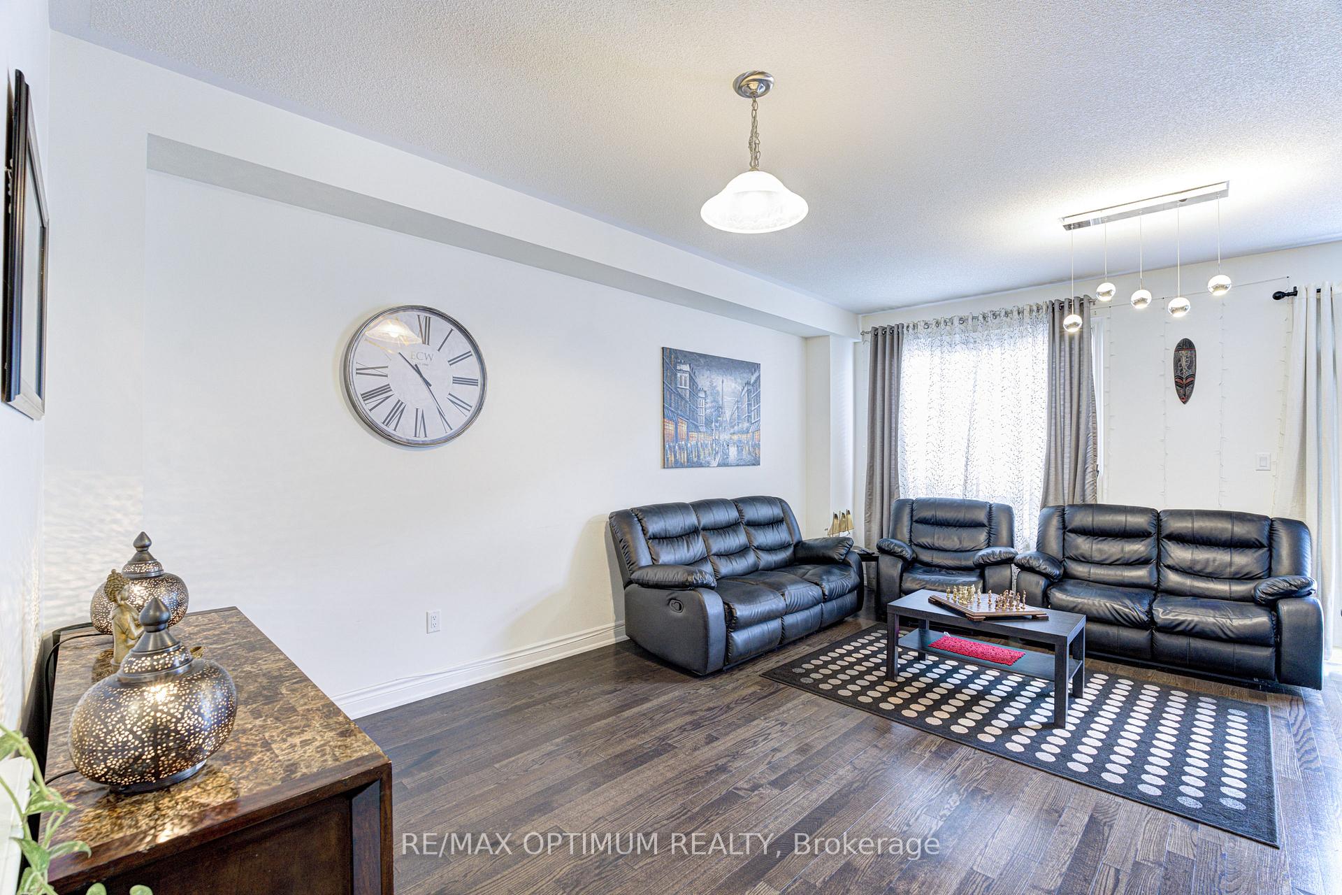 Photo 18 of 8583 Financial Drive, Brampton, Bram West — HOMEH
