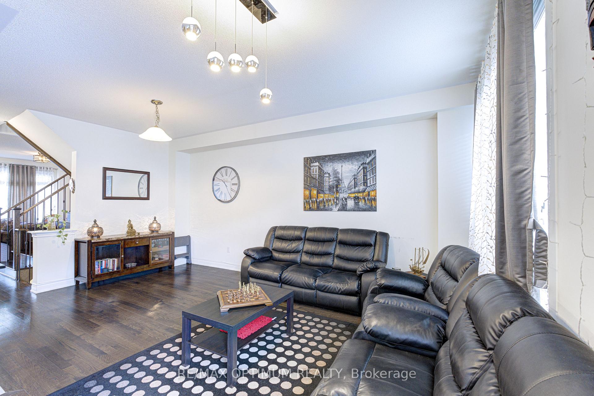 Photo 20 of 8583 Financial Drive, Brampton, Bram West — HOMEH