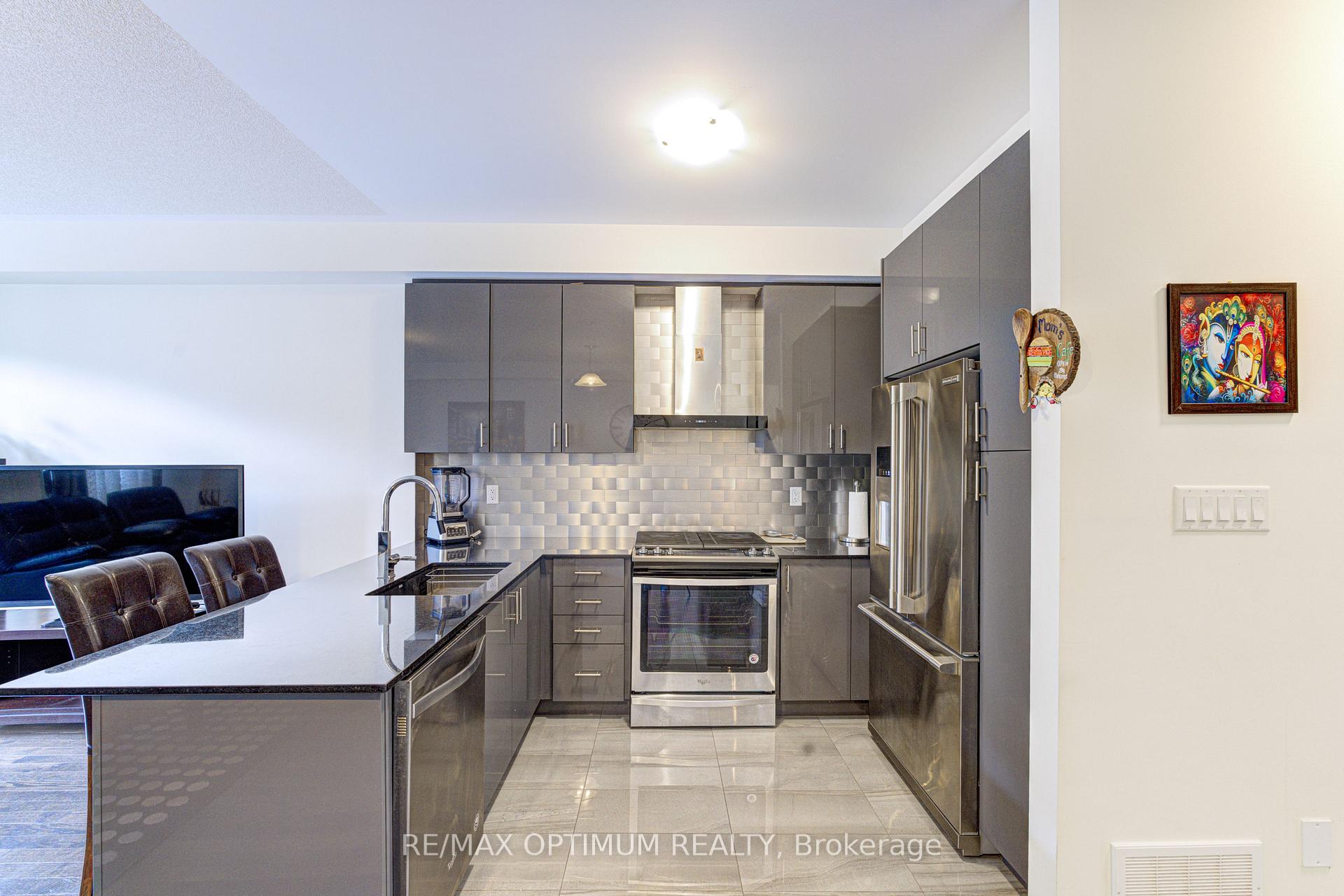 Photo 23 of 8583 Financial Drive, Brampton, Bram West — HOMEH