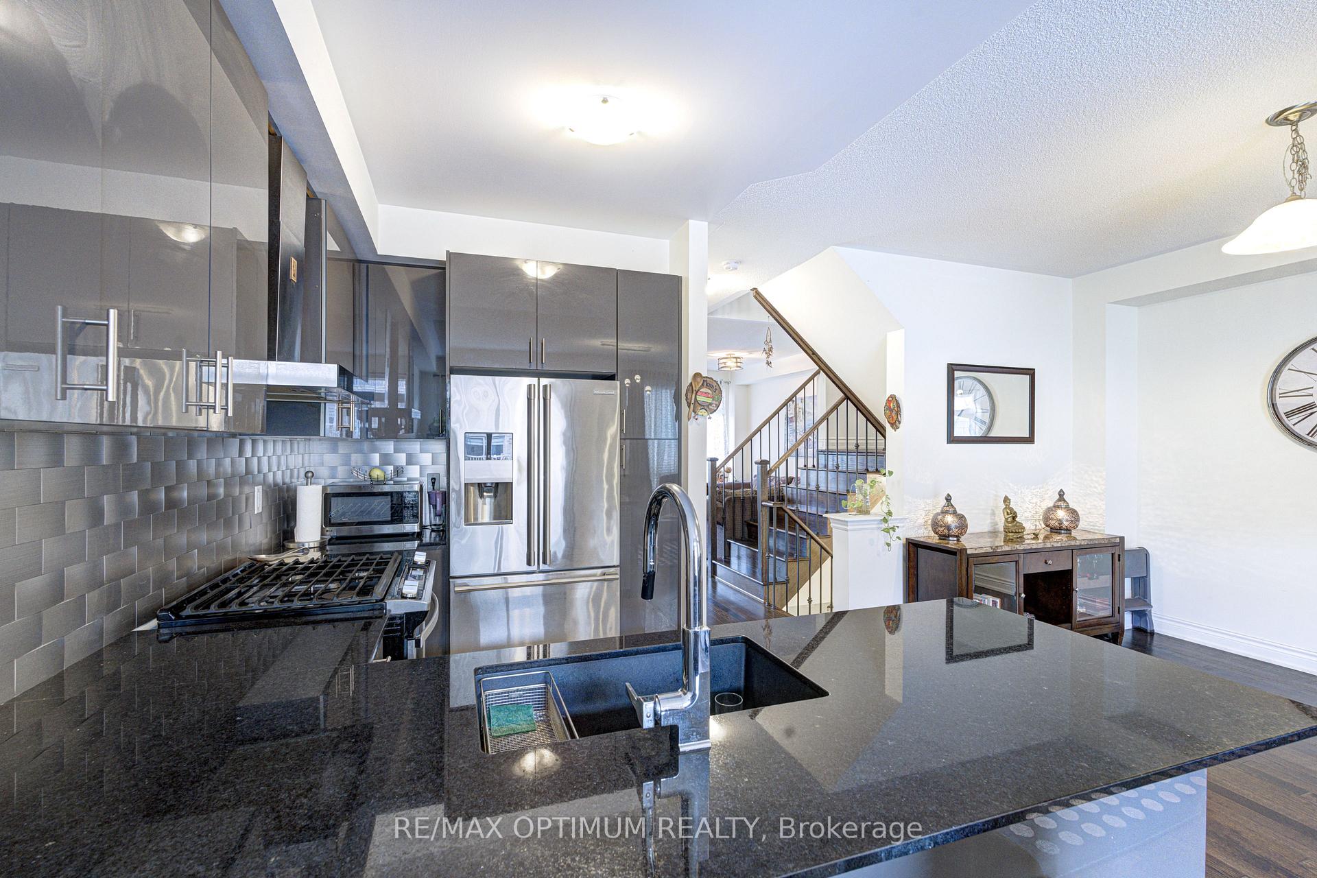 Photo 25 of 8583 Financial Drive, Brampton, Bram West — HOMEH