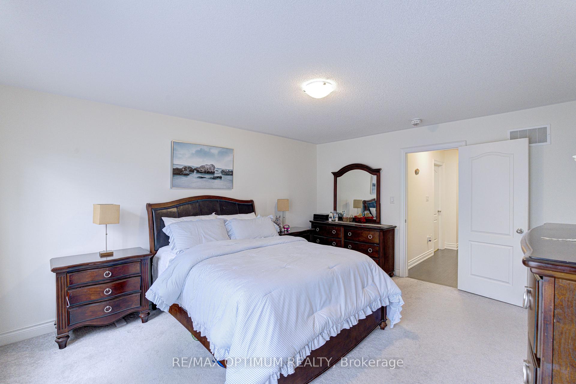 Photo 30 of 8583 Financial Drive, Brampton, Bram West — HOMEH